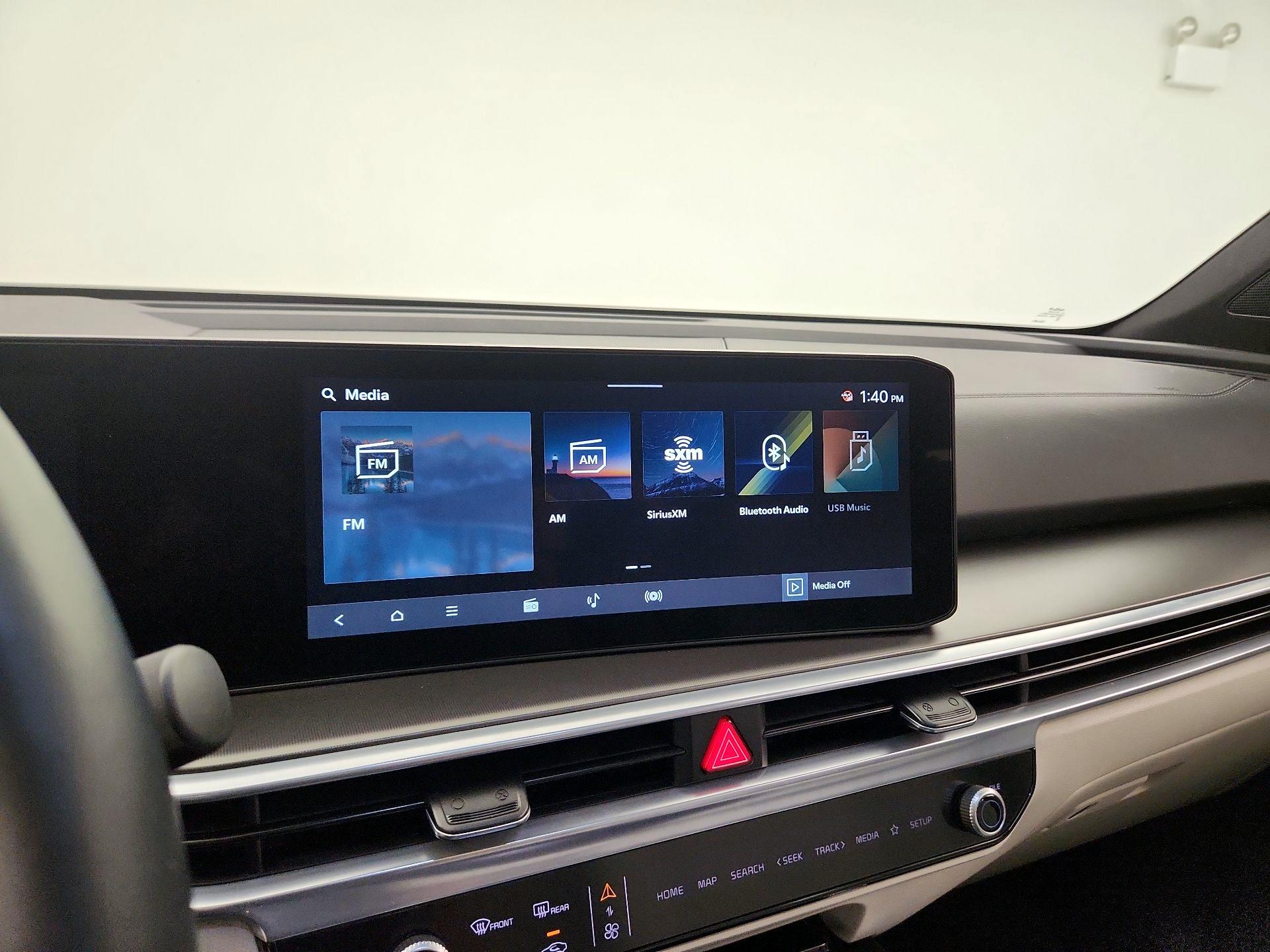 Thumbnail: 2025 Kia Sorento - 16