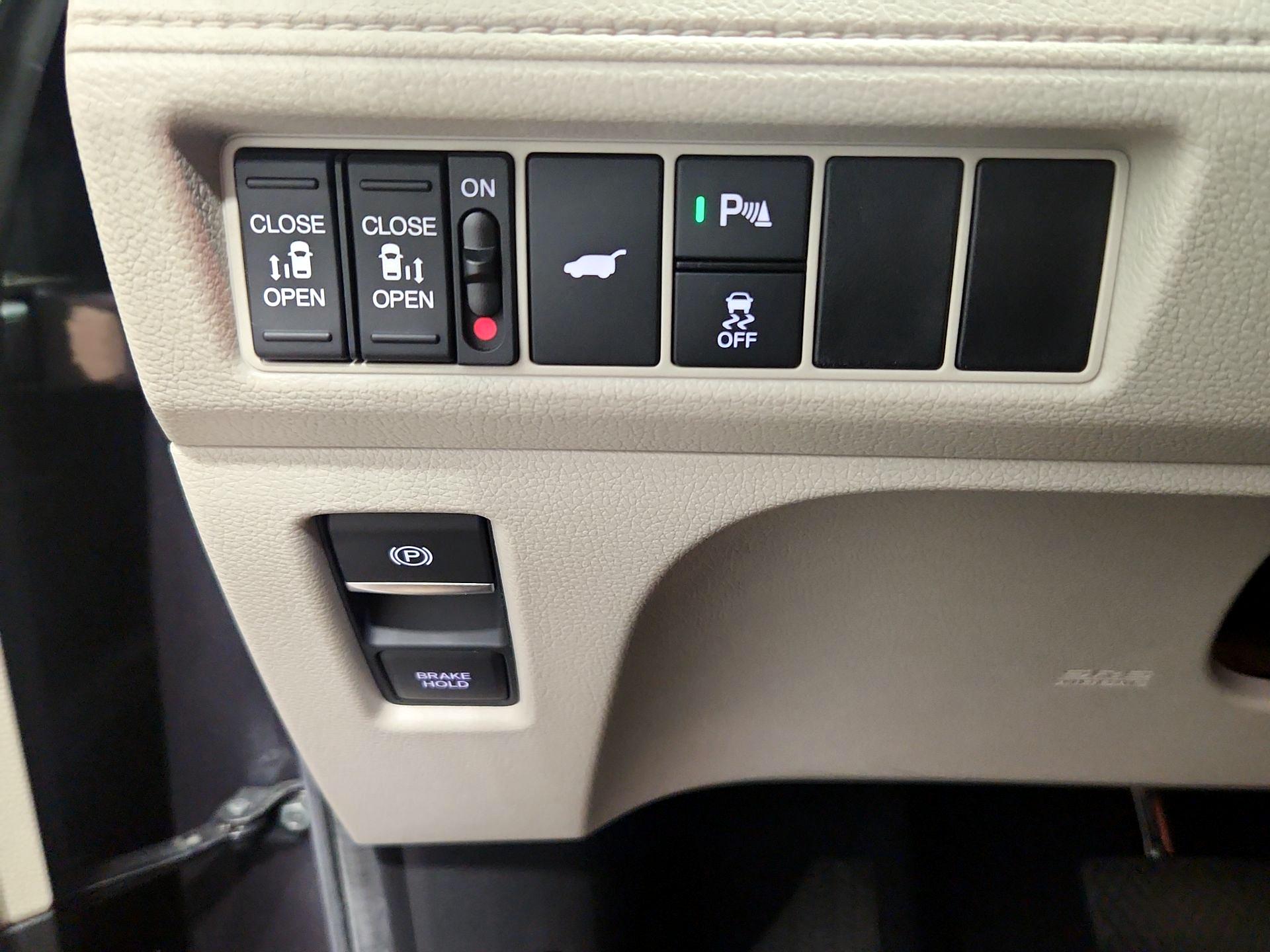 Thumbnail: 2025 Honda Odyssey - 13