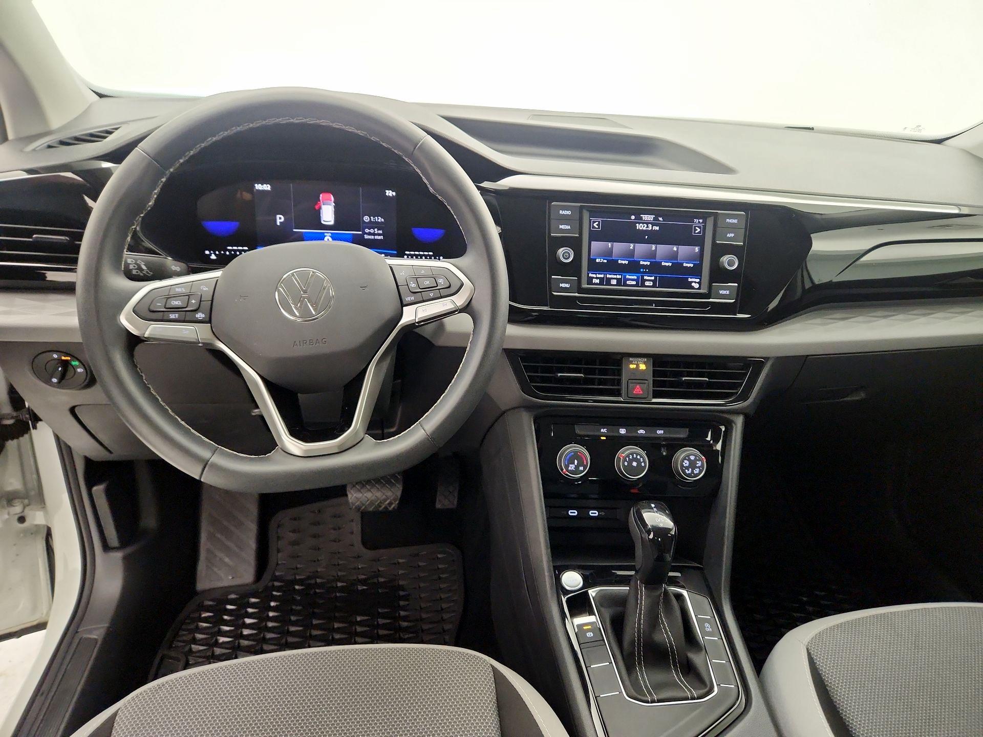 Thumbnail: 2023 Volkswagen Taos - 9