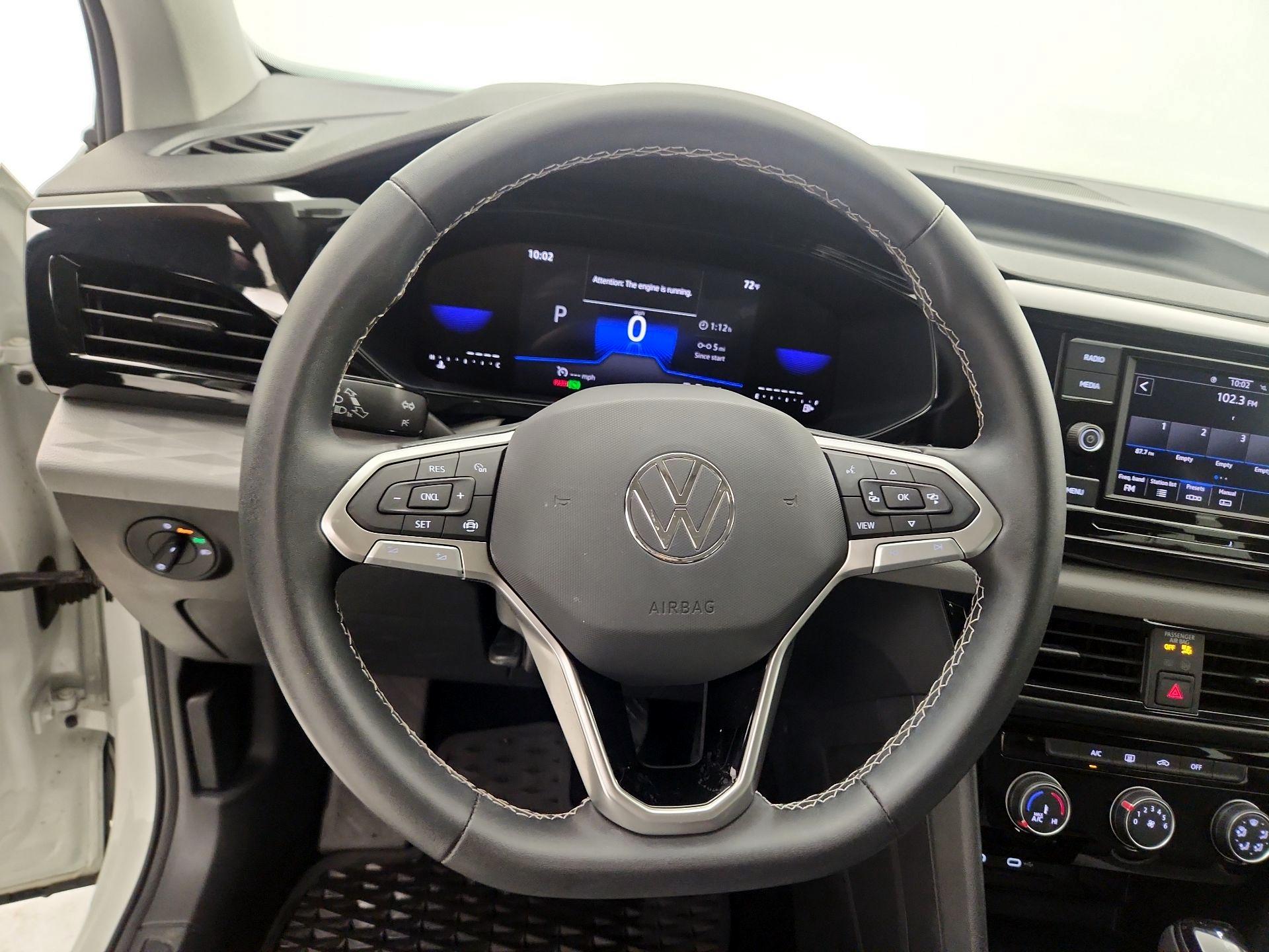 Thumbnail: 2023 Volkswagen Taos - 10