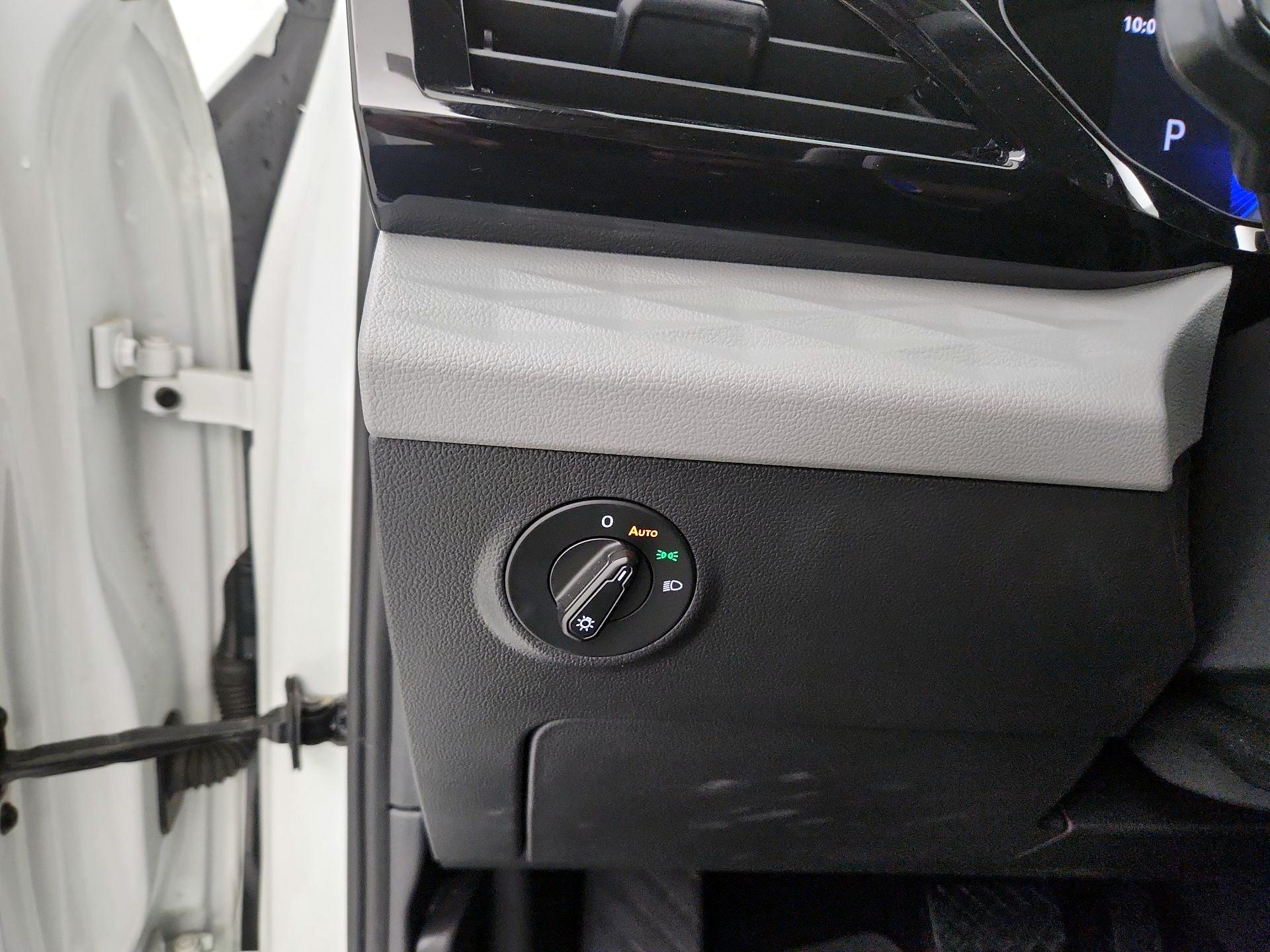 Thumbnail: 2023 Volkswagen Taos - 13