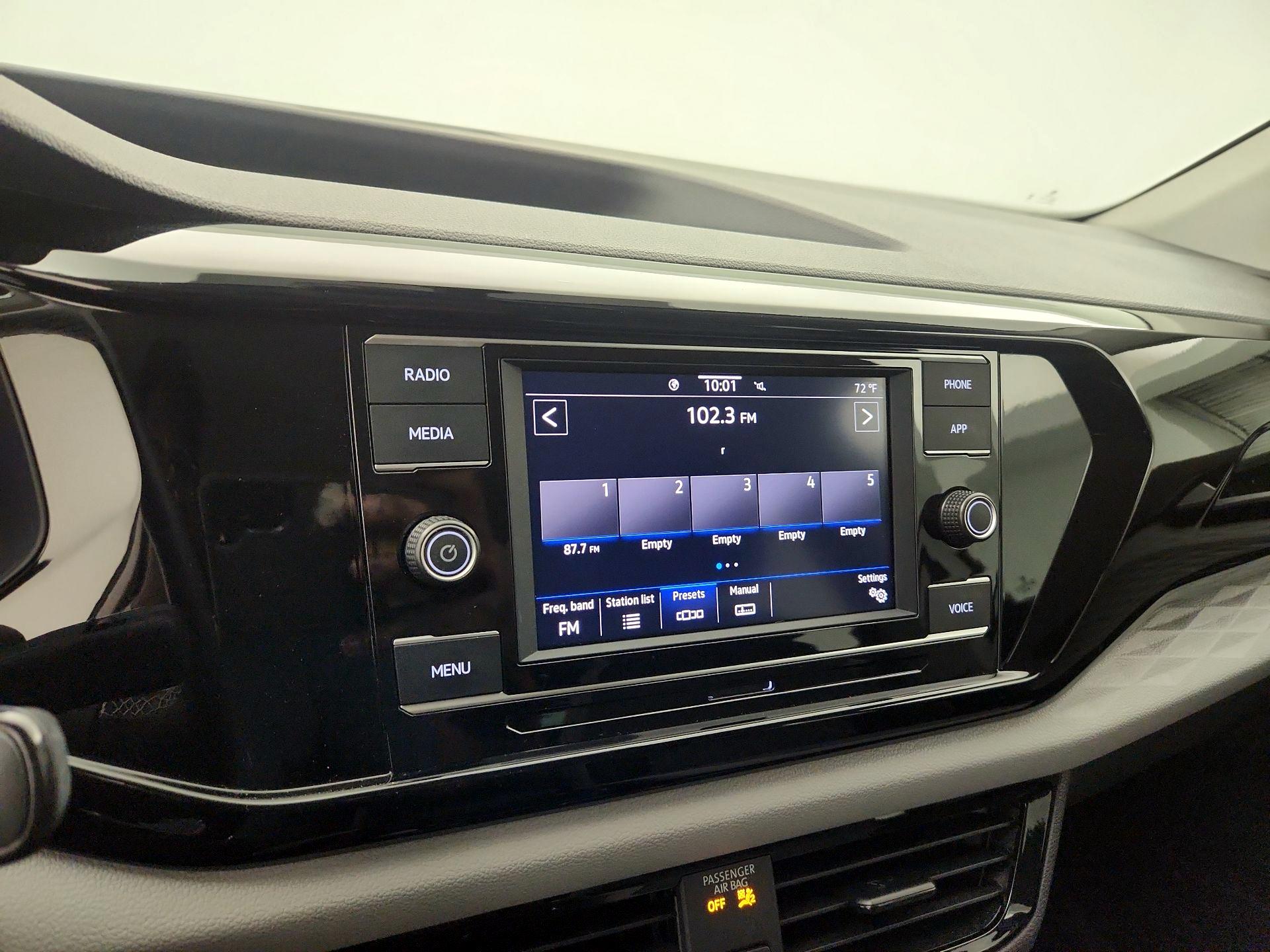 Thumbnail: 2023 Volkswagen Taos - 15