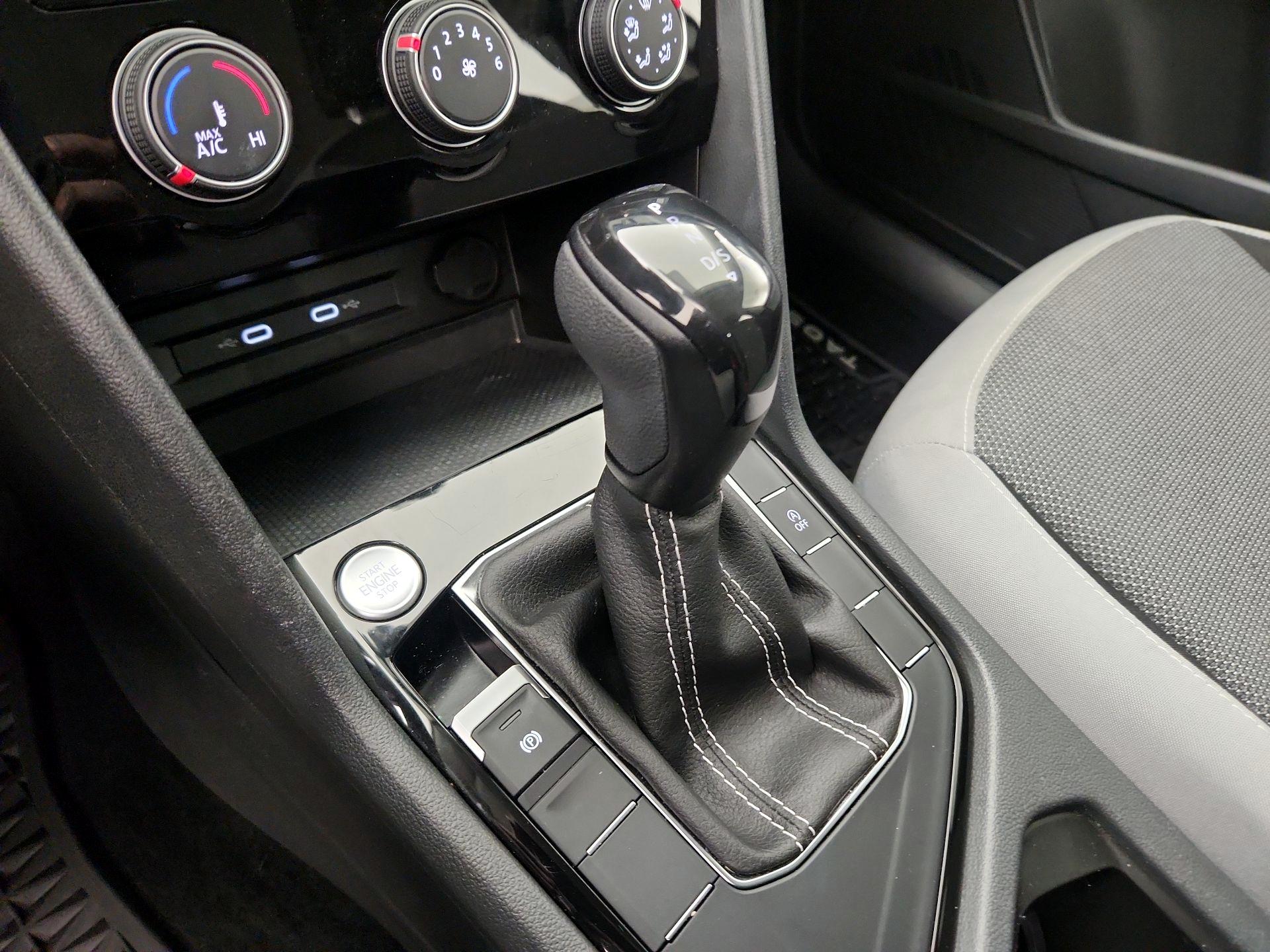 Thumbnail: 2023 Volkswagen Taos - 17