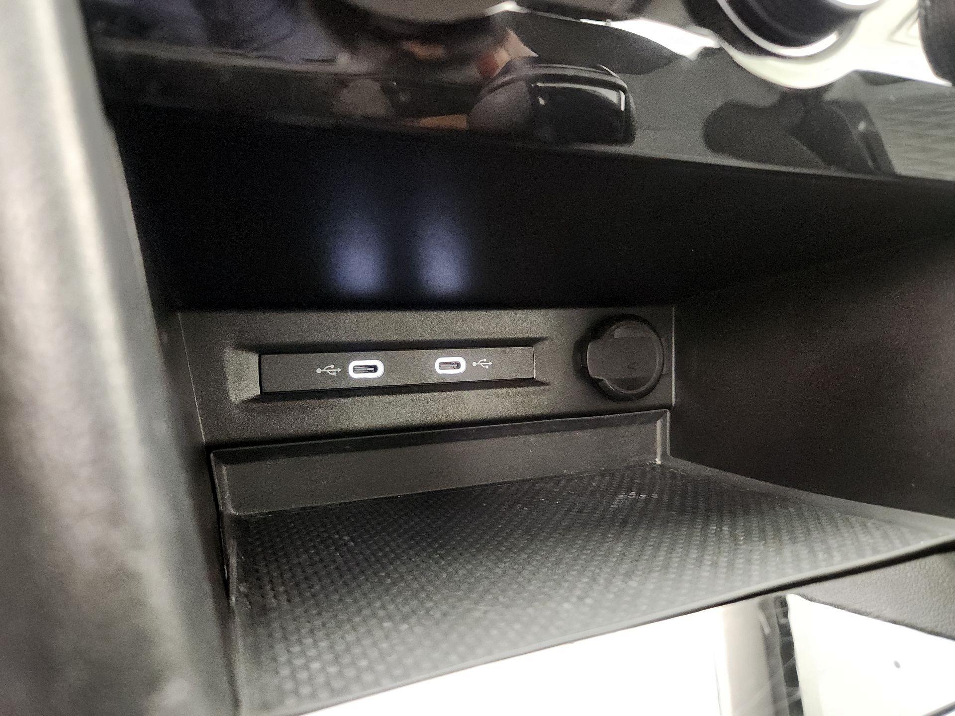 Thumbnail: 2023 Volkswagen Taos - 18