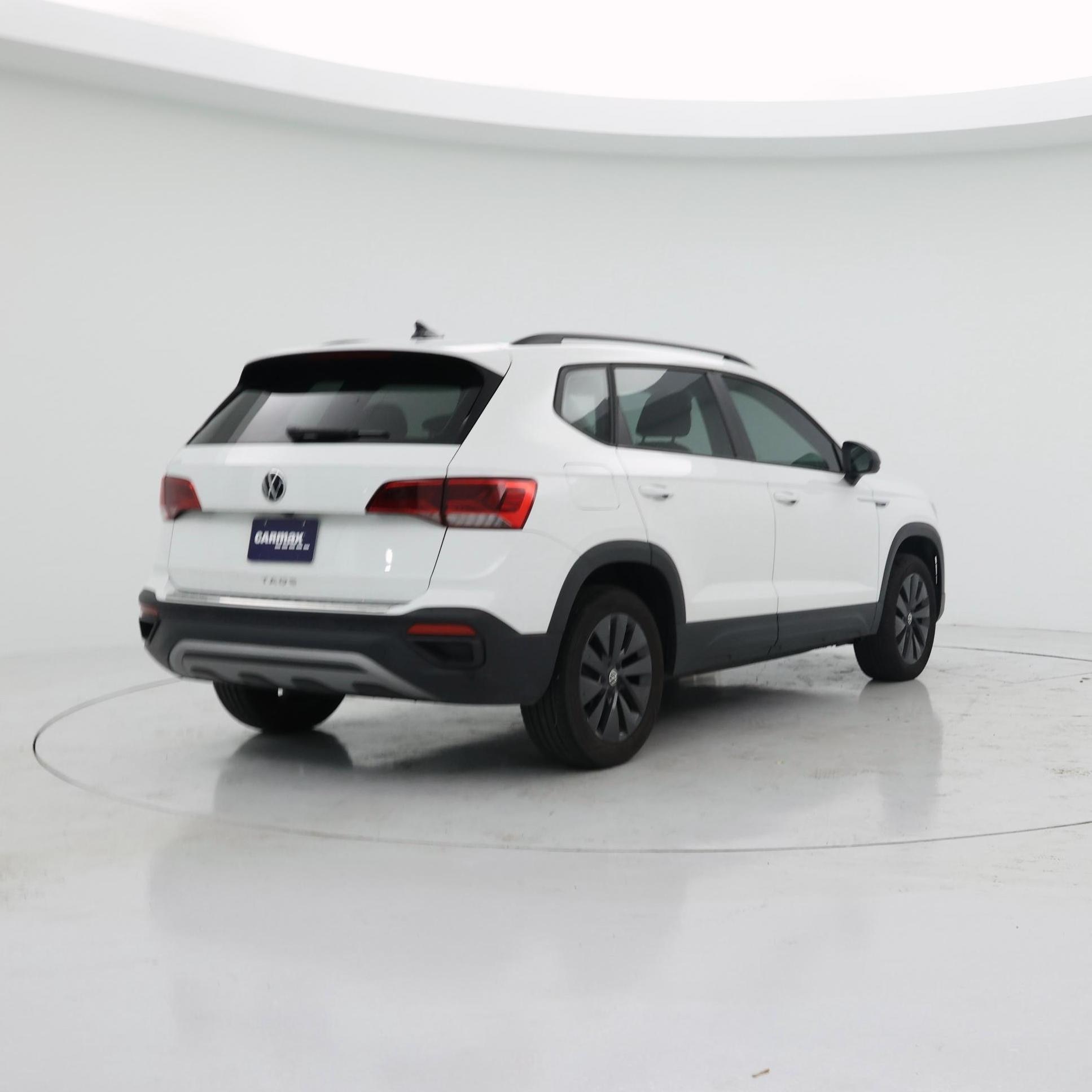 Thumbnail: 2023 Volkswagen Taos - 8