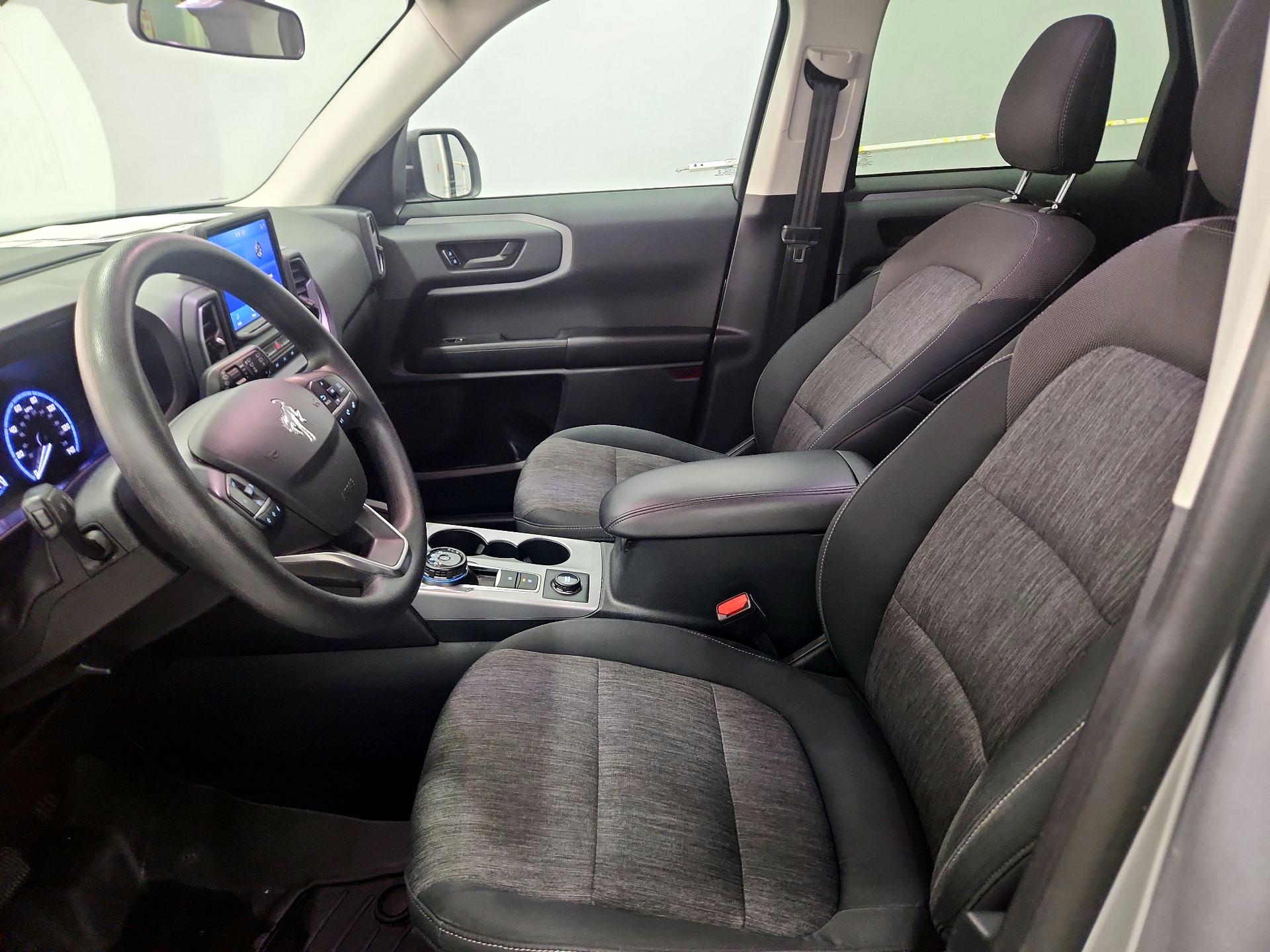 Thumbnail: 2021 Ford Bronco Sport - 11