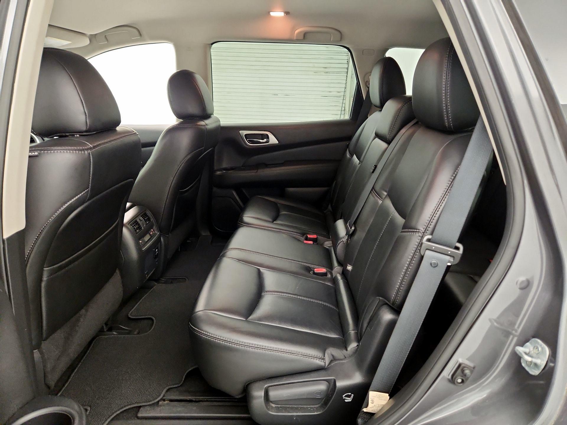 Thumbnail: 2017 Nissan Pathfinder - 20