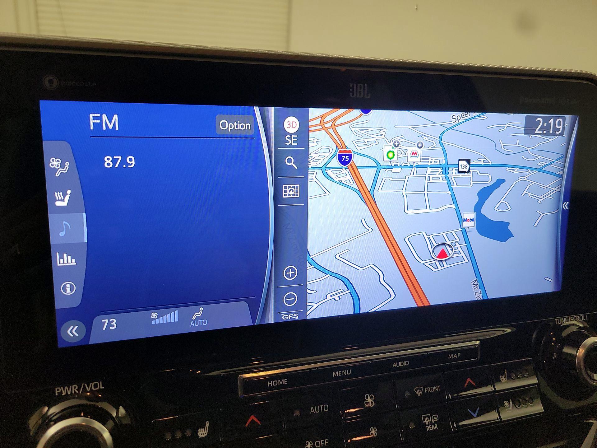 Thumbnail: 2021 Toyota Highlander - 14