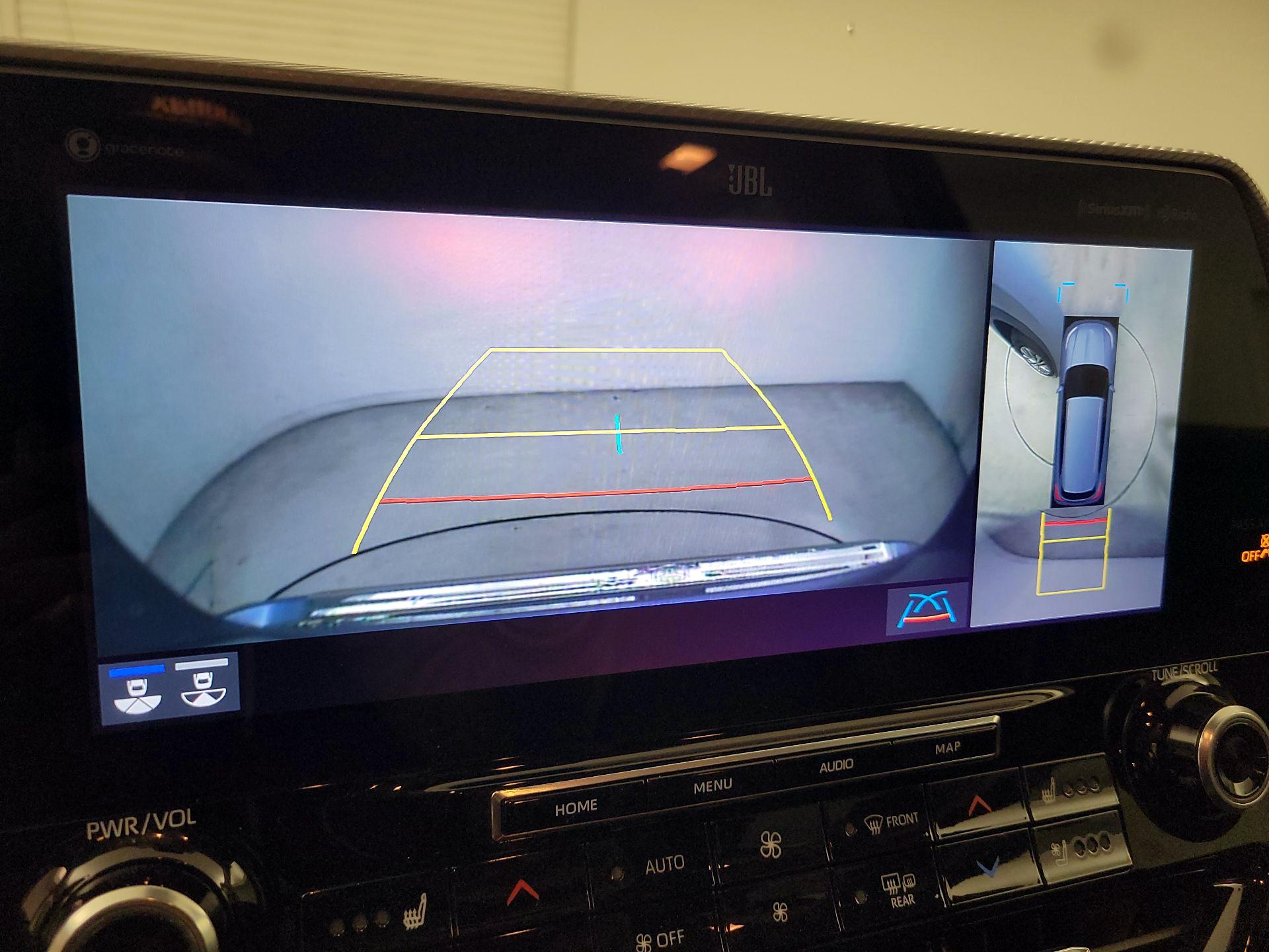 Thumbnail: 2021 Toyota Highlander - 15