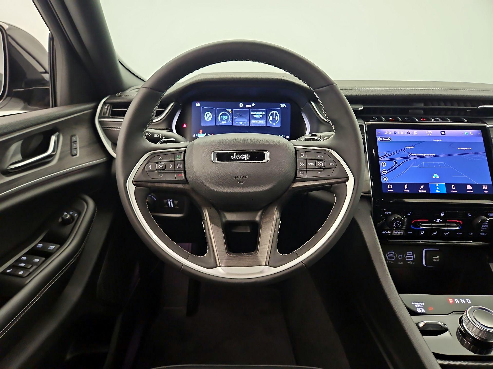 Thumbnail: 2025 Jeep Grand Cherokee - 10
