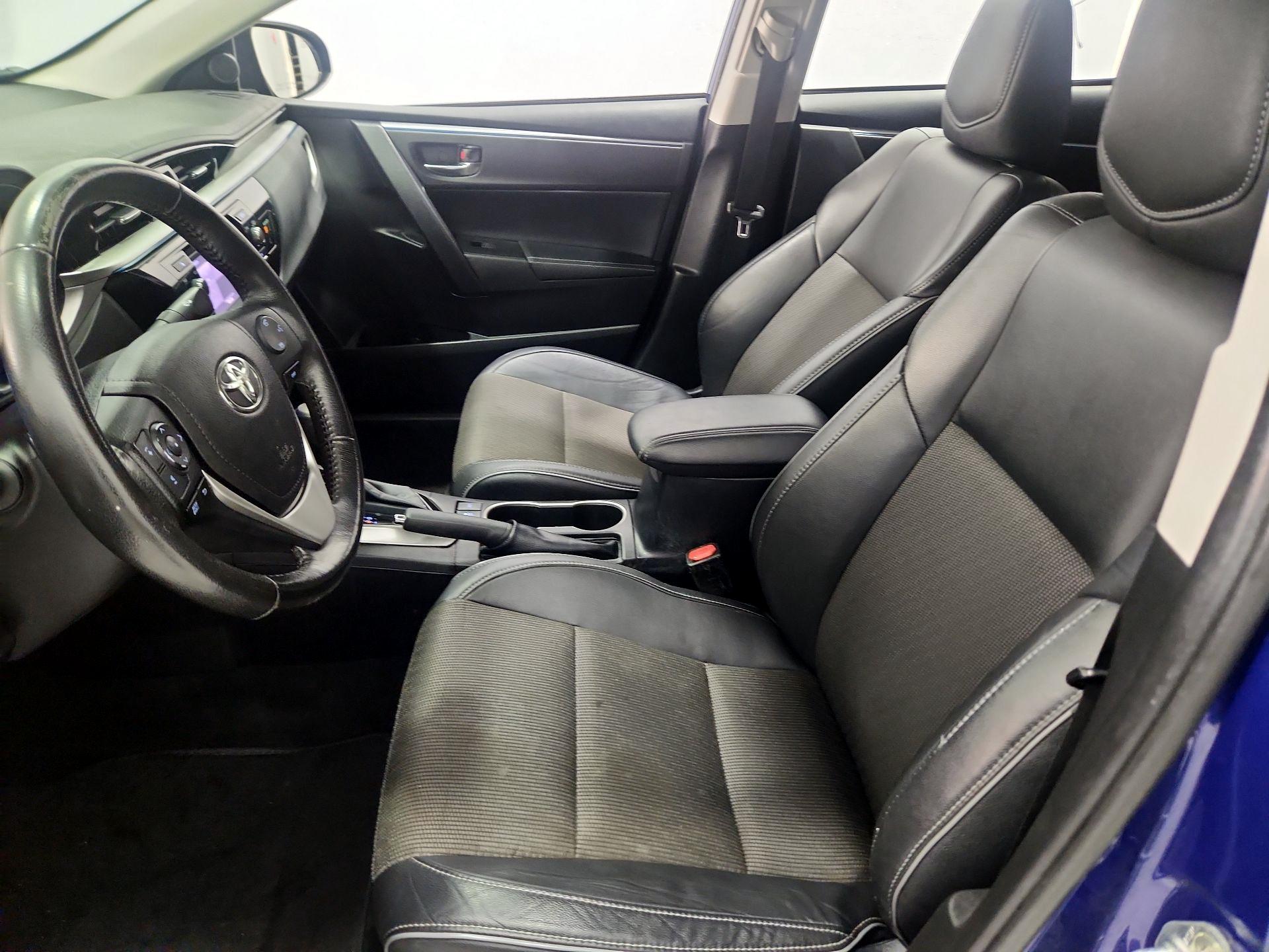 Thumbnail: 2016 Toyota Corolla - 11