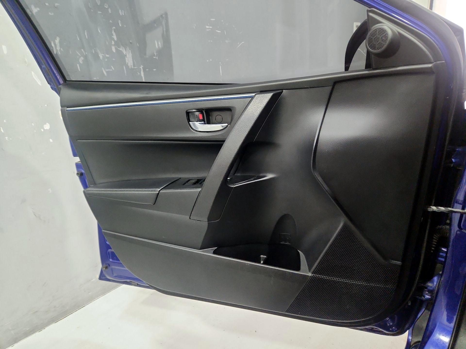 Thumbnail: 2016 Toyota Corolla - 12