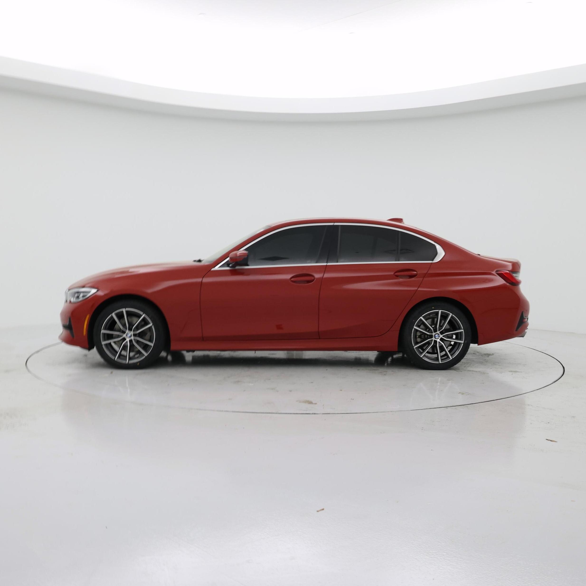 Thumbnail: 2021 BMW 3 Series - 3