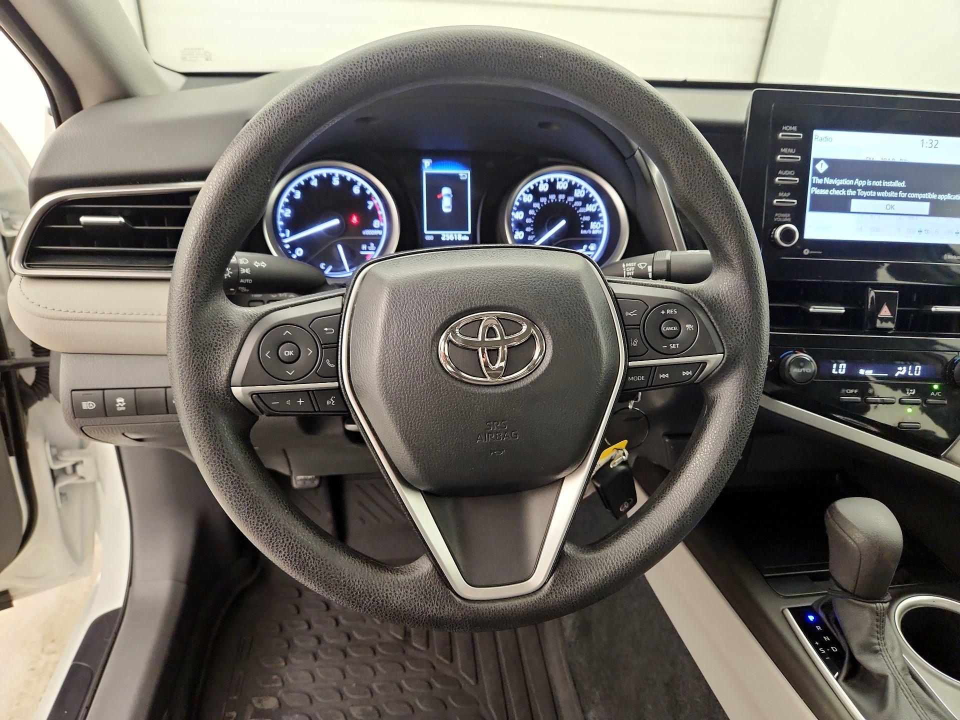 Thumbnail: 2023 Toyota Camry - 10