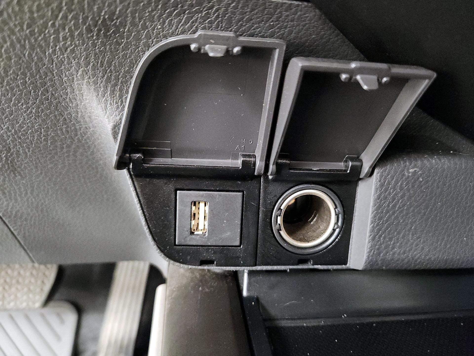 Thumbnail: 2023 Toyota Camry - 18