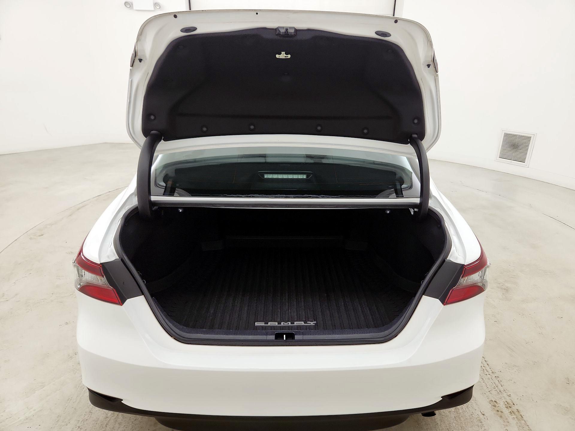 Thumbnail: 2023 Toyota Camry - 20