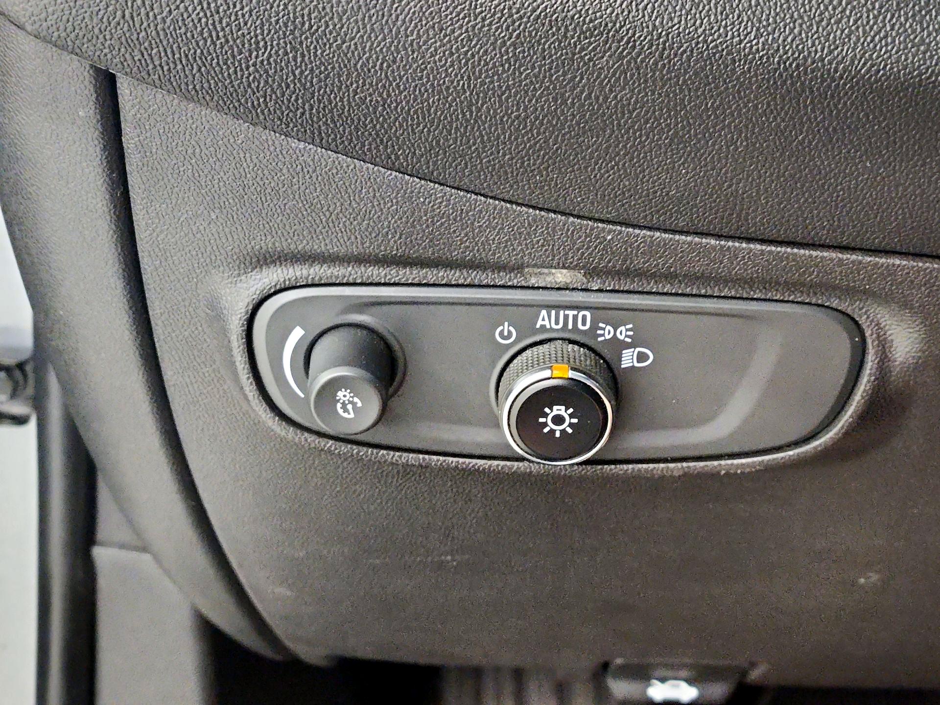 Thumbnail: 2023 Chevrolet Equinox - 13