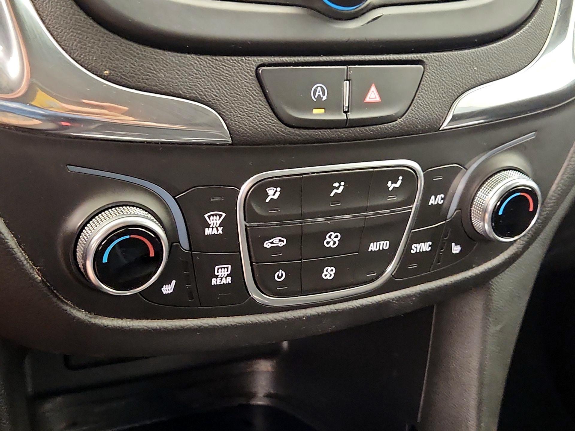 Thumbnail: 2023 Chevrolet Equinox - 16