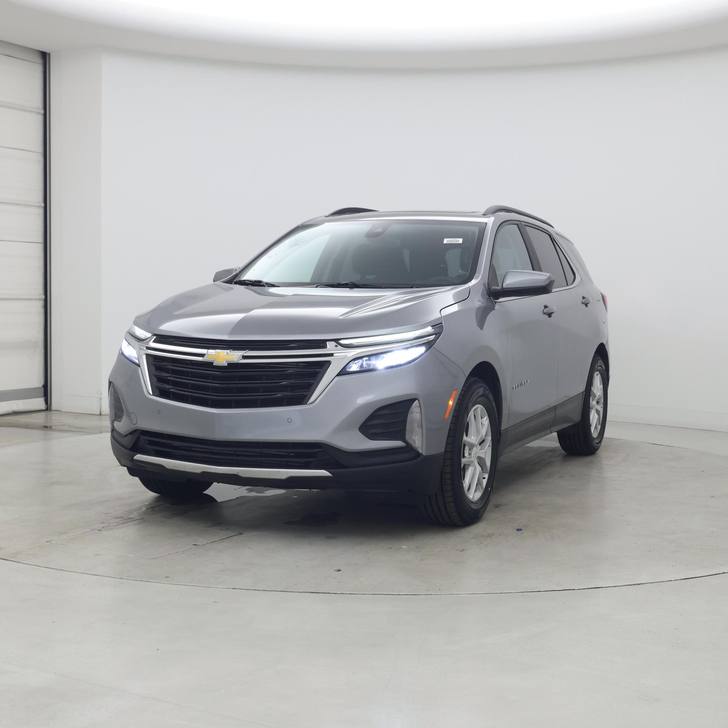 Thumbnail: 2023 Chevrolet Equinox - 4