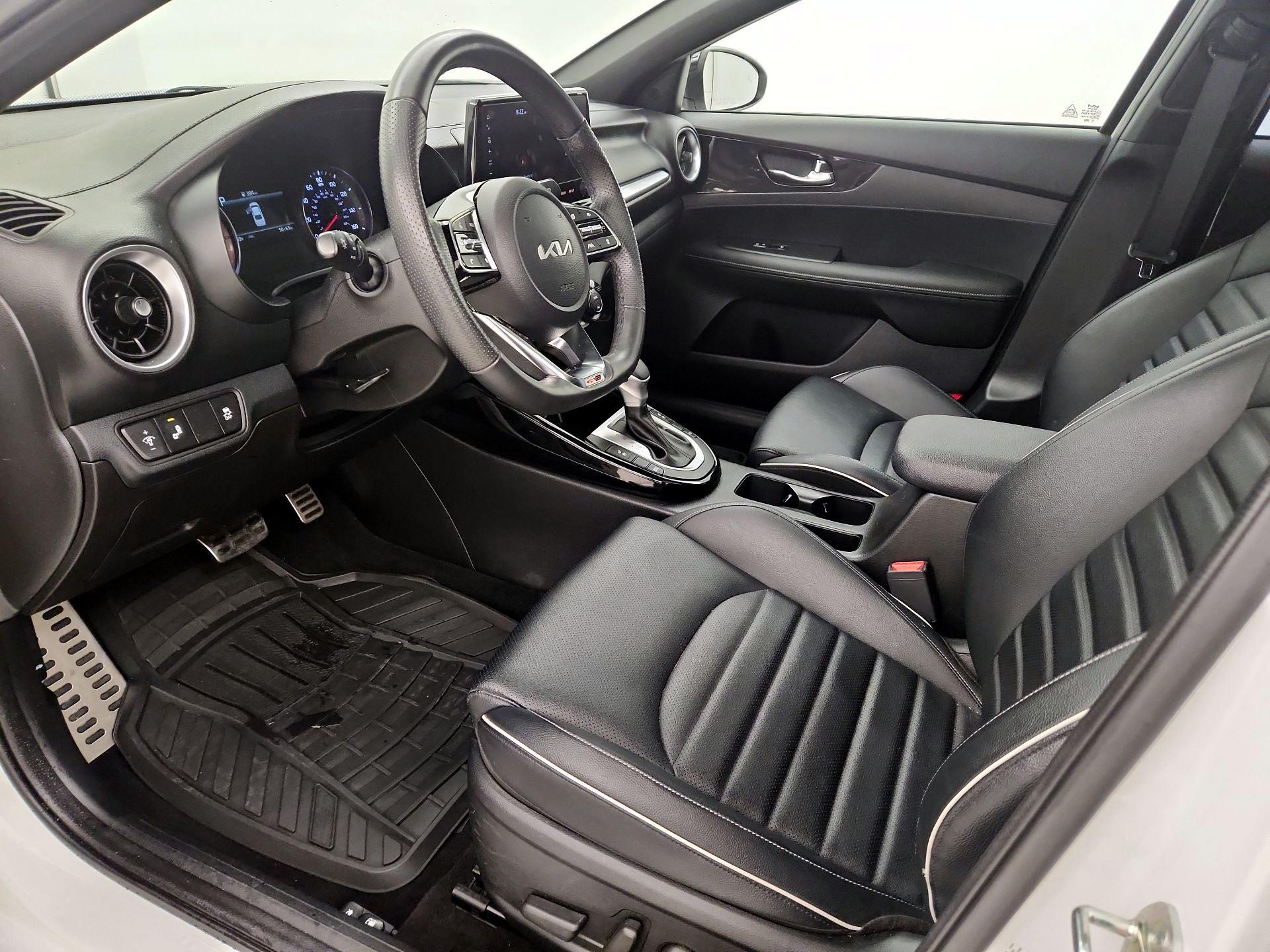 Thumbnail: 2023 Kia Forte - 11