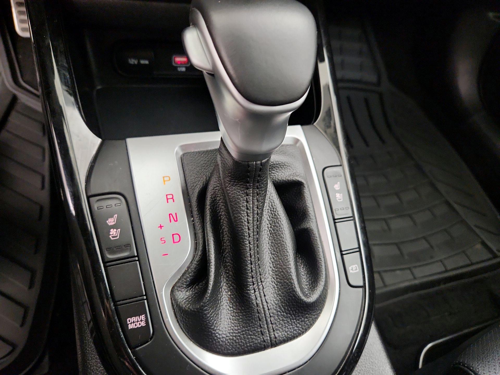 Thumbnail: 2023 Kia Forte - 18