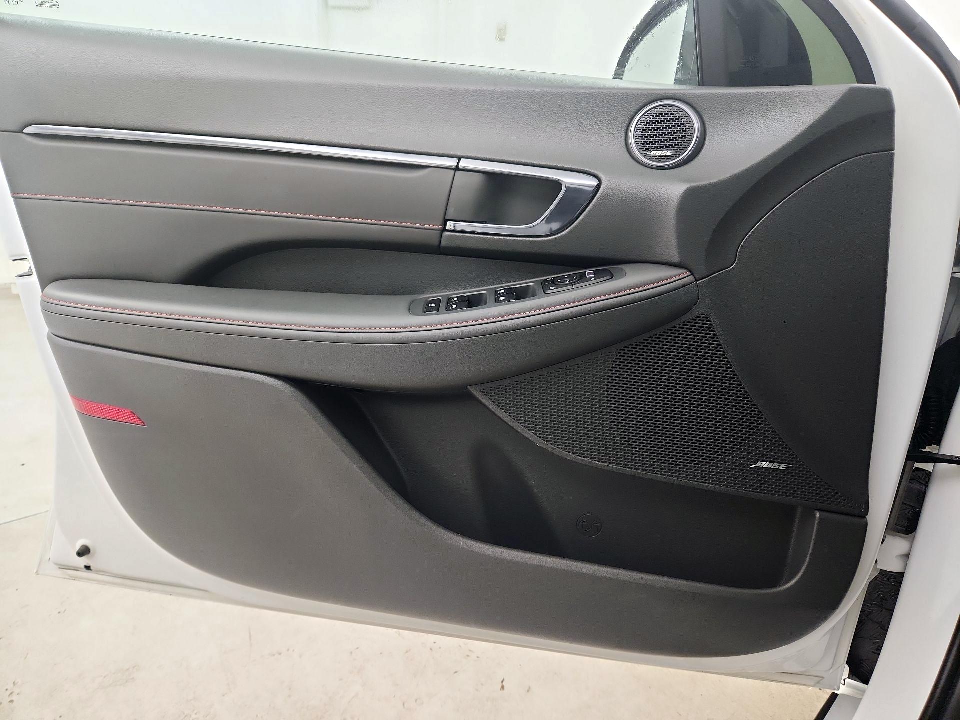 Thumbnail: 2023 Hyundai Sonata - 12