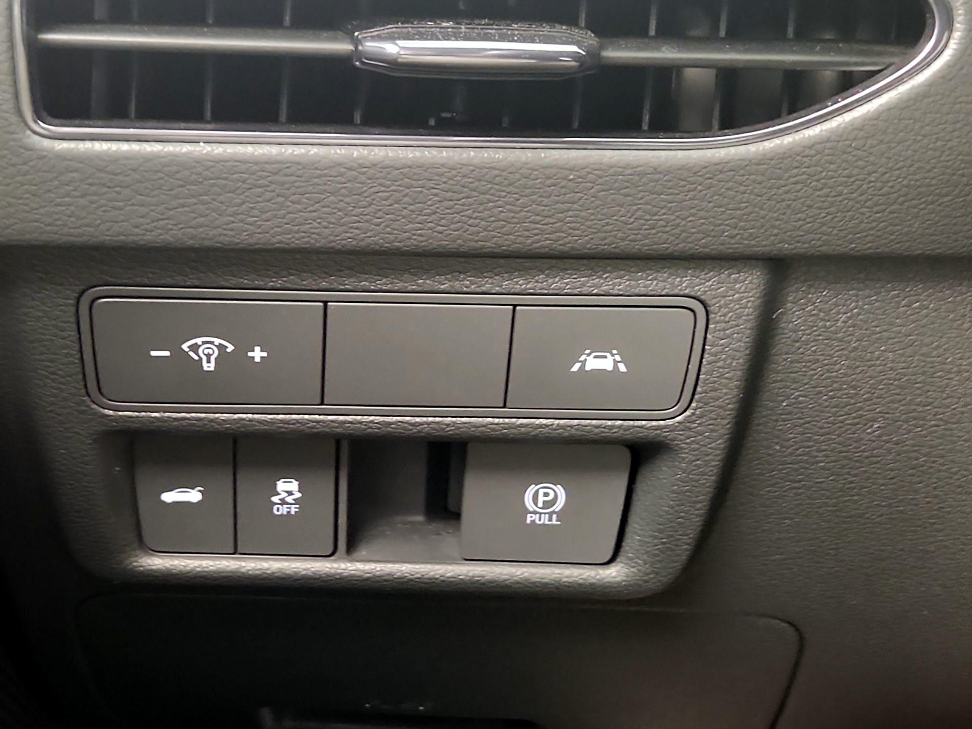 Thumbnail: 2023 Hyundai Sonata - 13