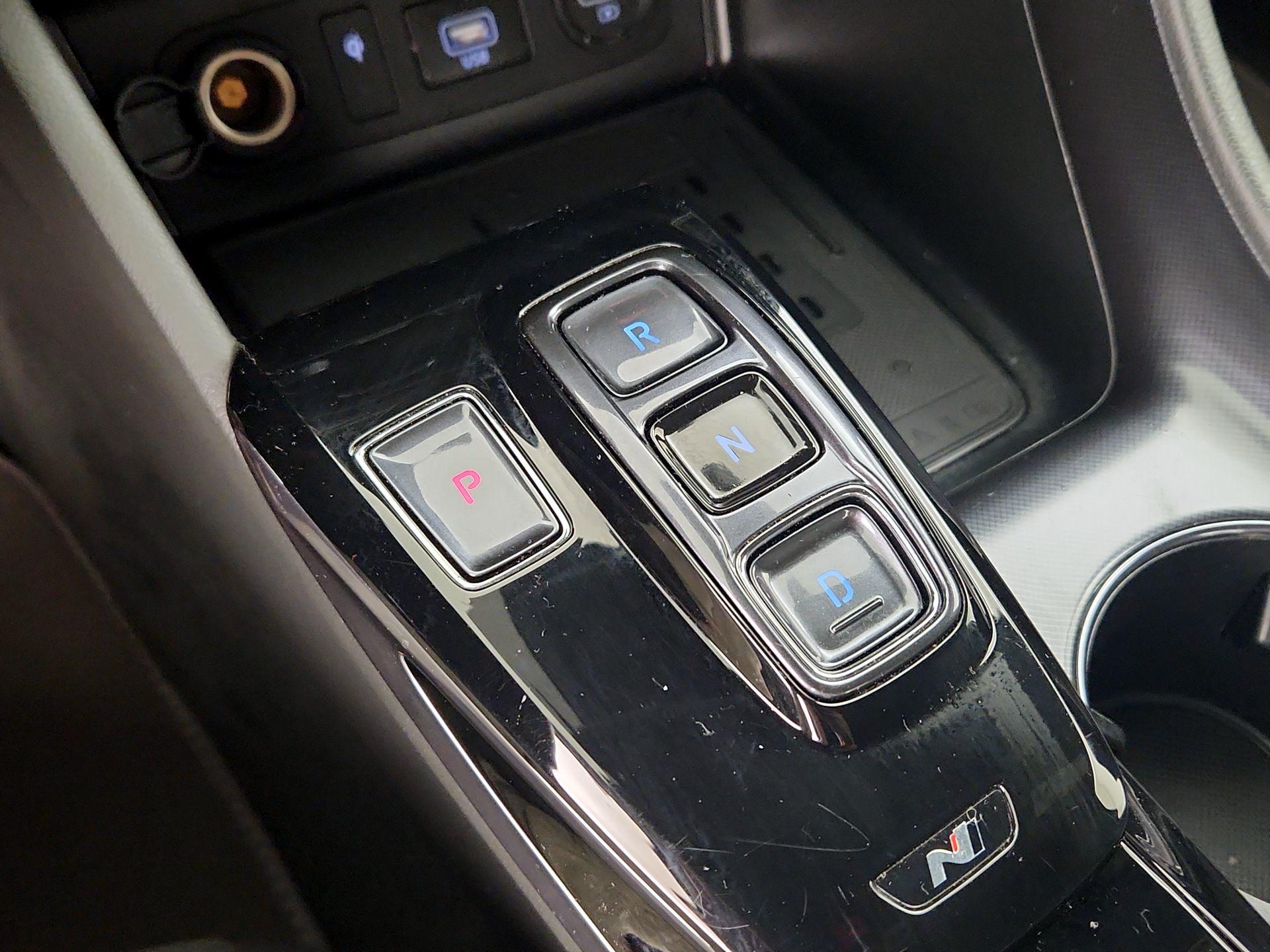 Thumbnail: 2023 Hyundai Sonata - 18