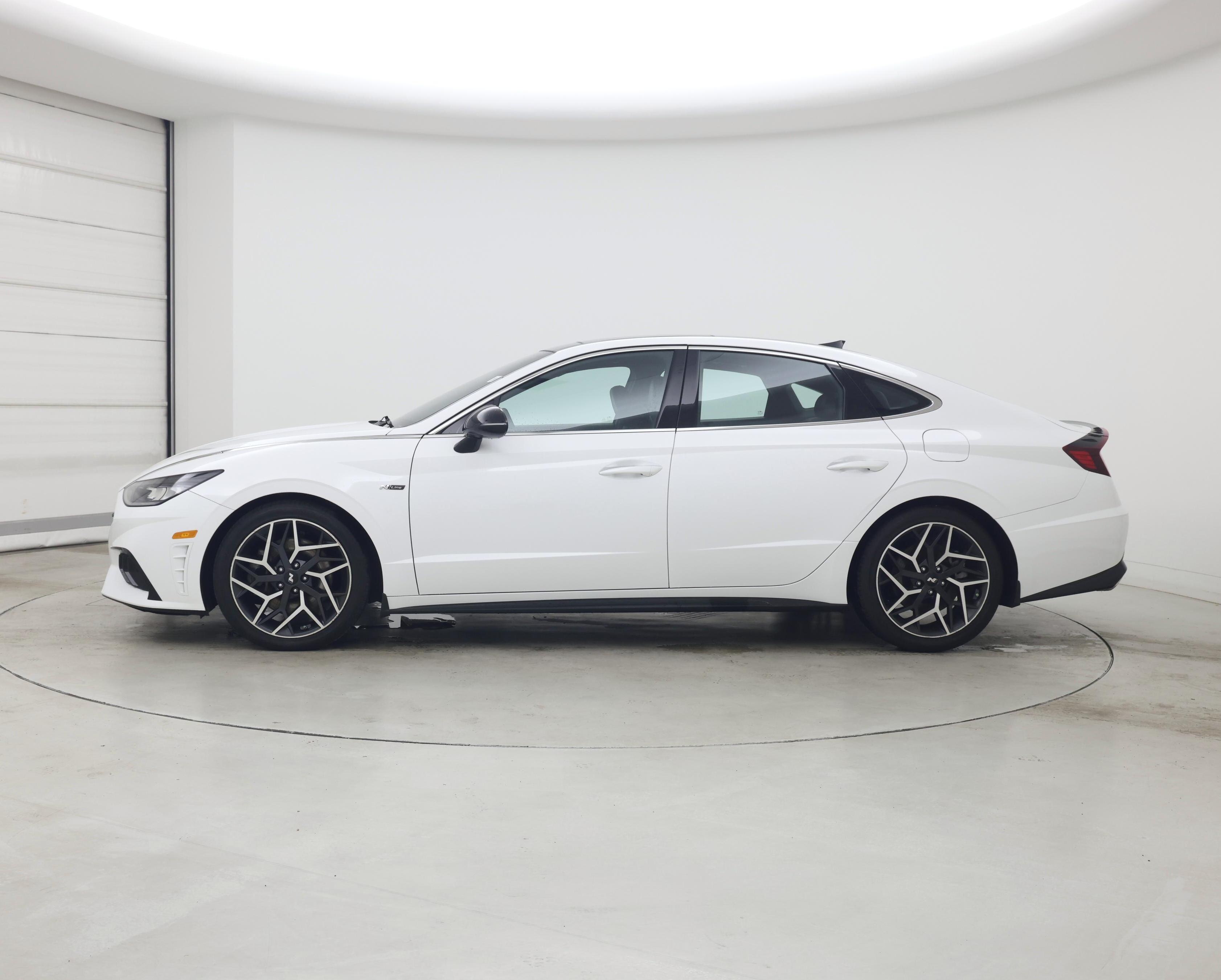 Thumbnail: 2023 Hyundai Sonata - 3