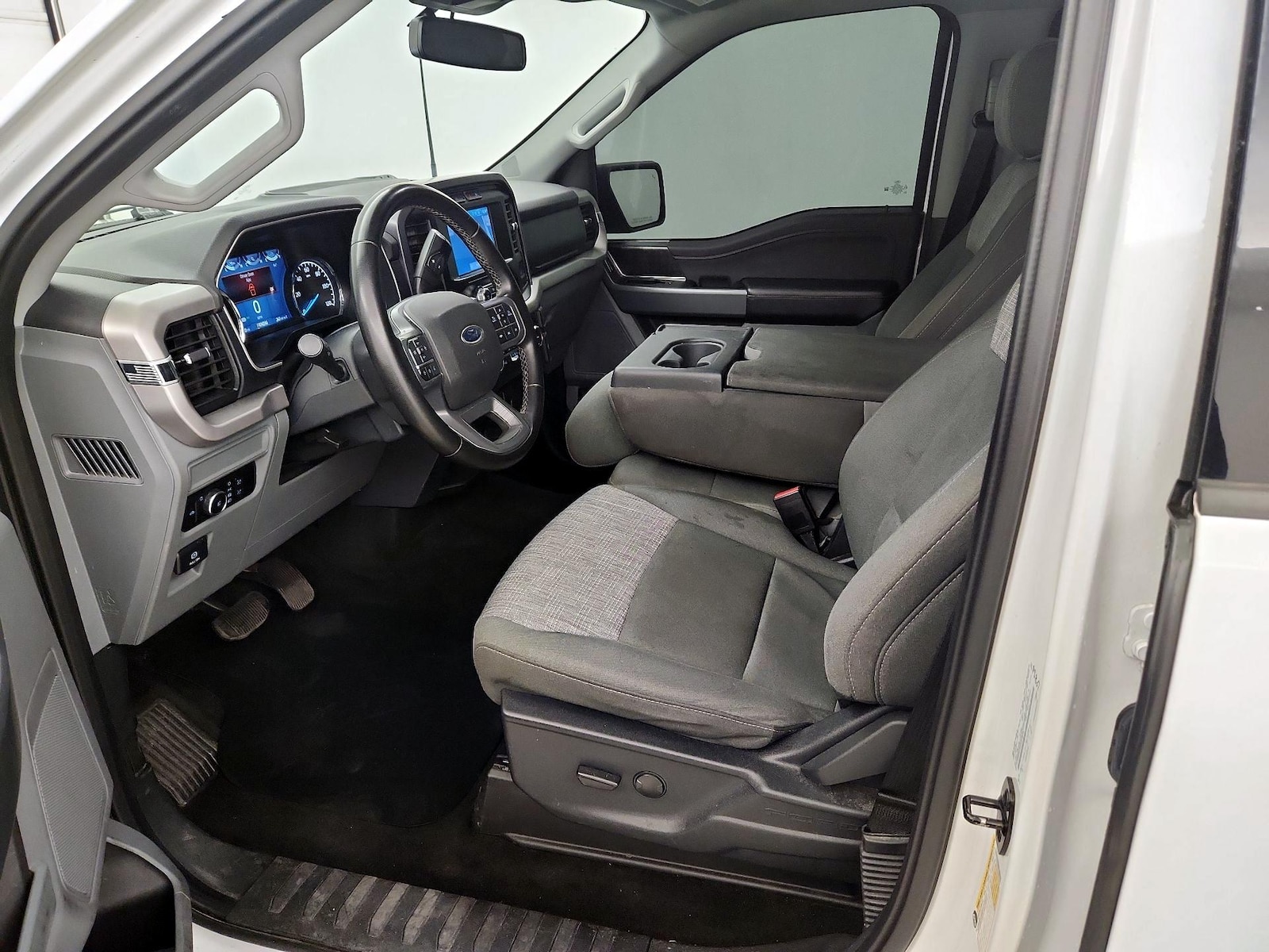 2023 Ford F-150 XLT - Photo 12