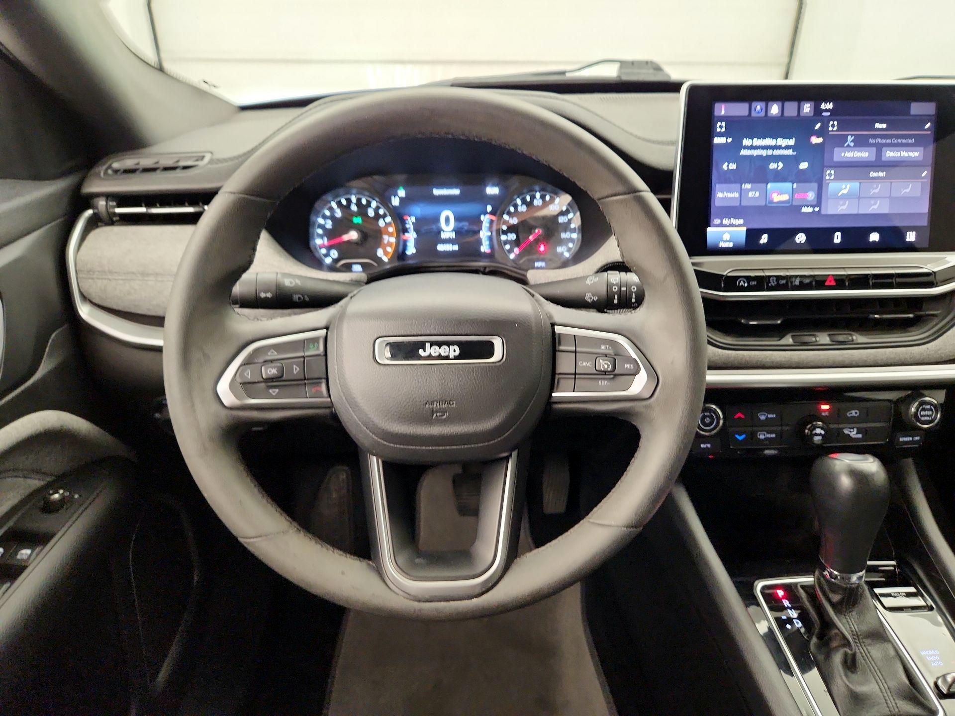 Thumbnail: 2023 Jeep Compass - 10