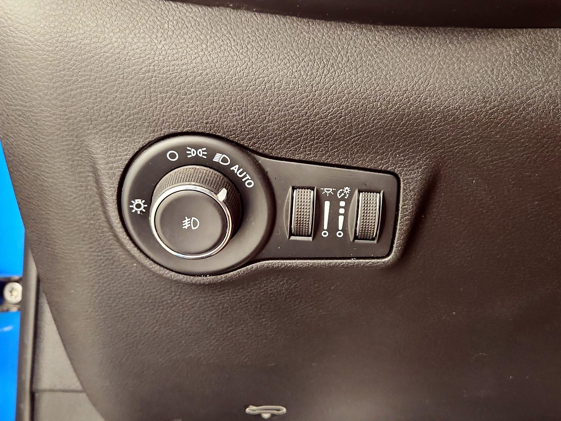 Thumbnail: 2023 Jeep Compass - 13