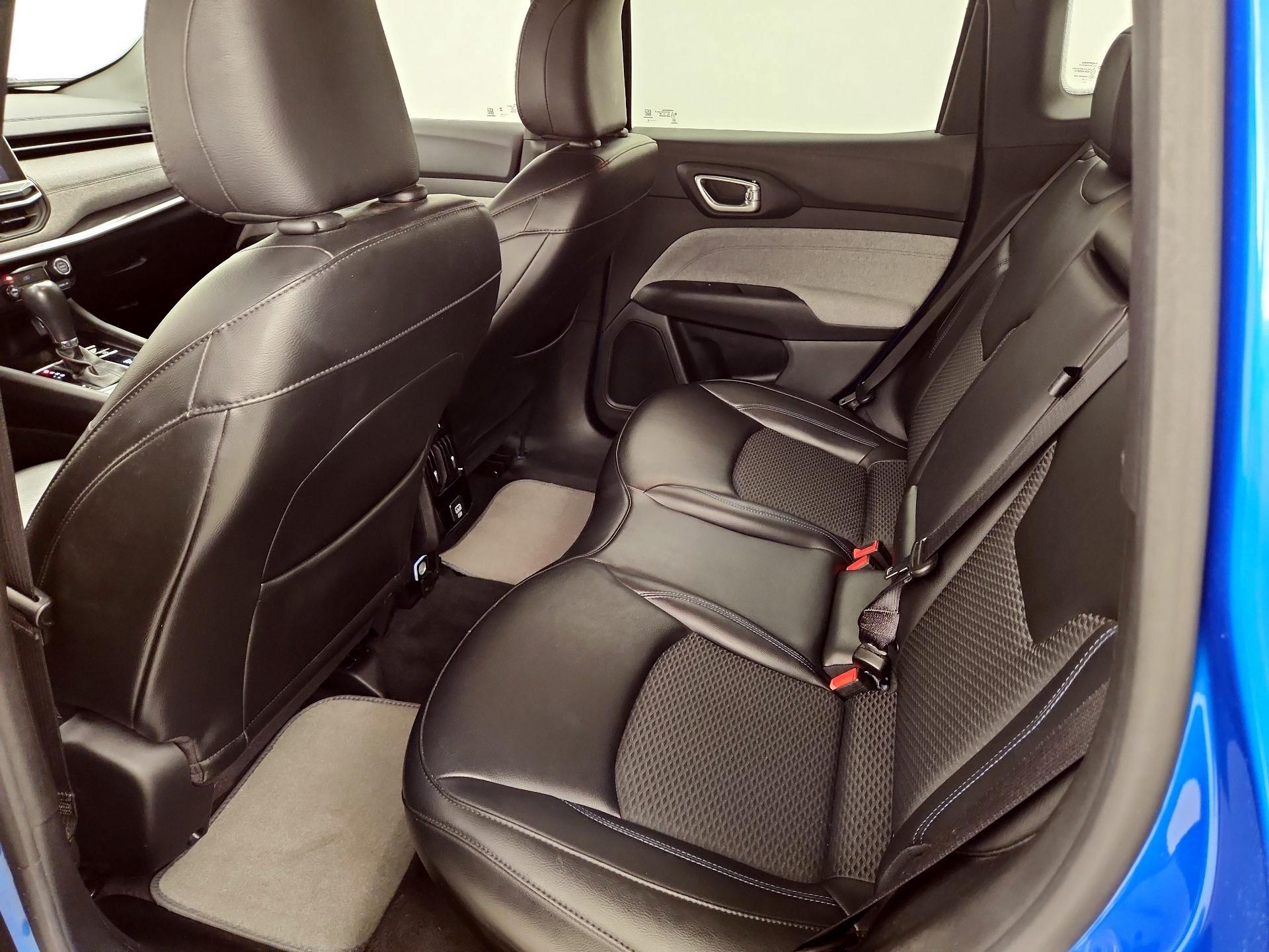 Thumbnail: 2023 Jeep Compass - 19