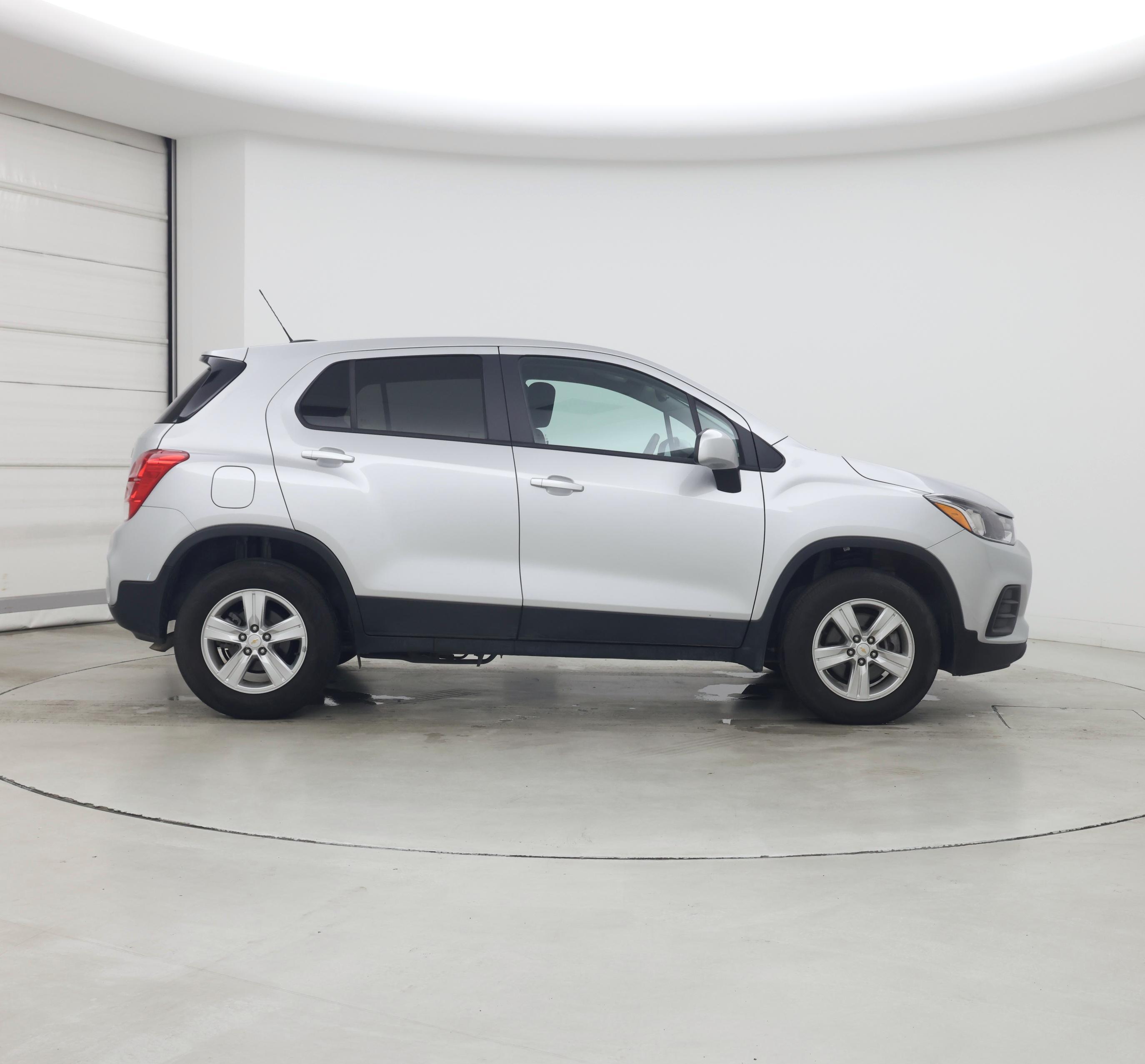 Thumbnail: 2022 Chevrolet Trax - 7