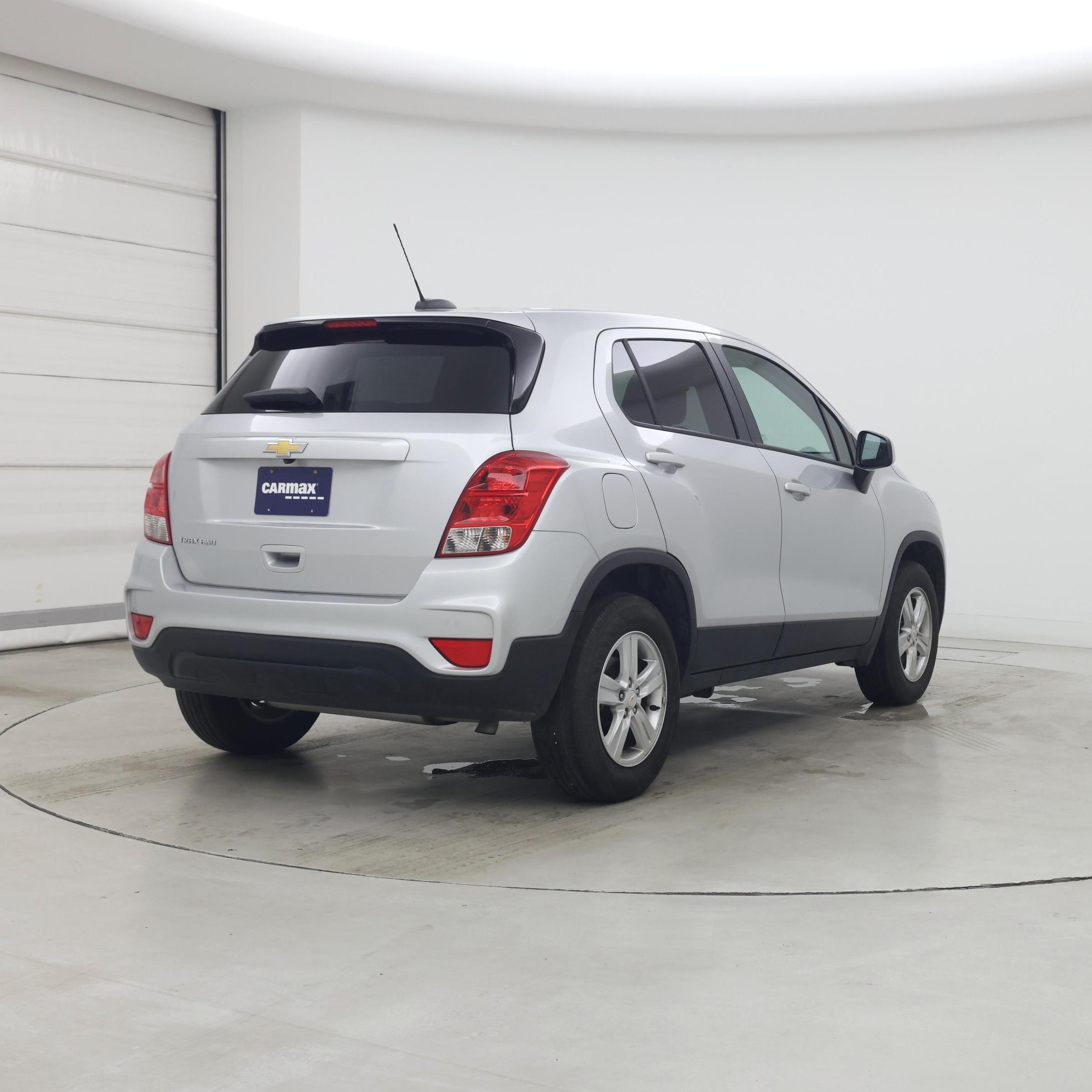 Thumbnail: 2022 Chevrolet Trax - 8
