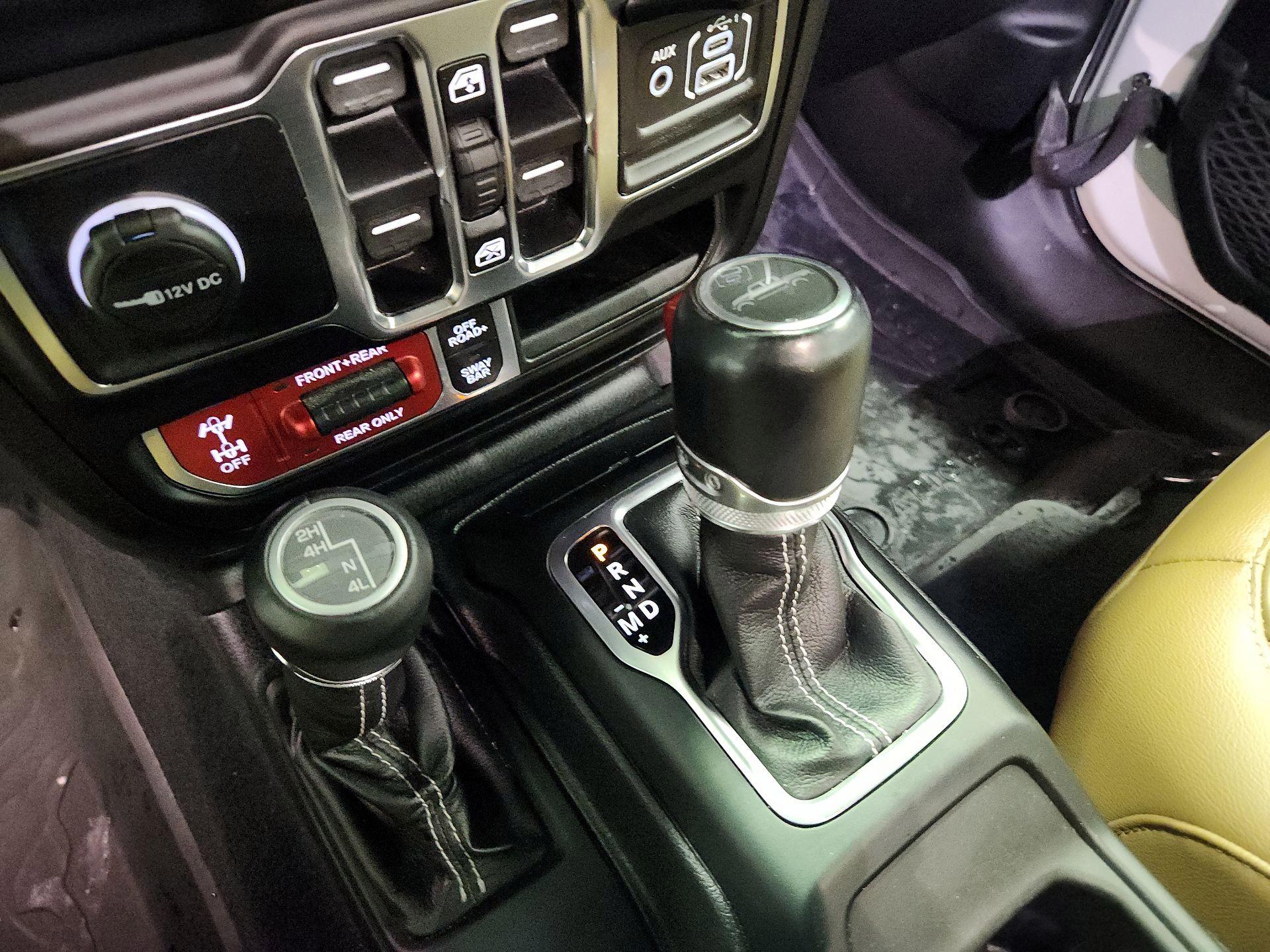 Thumbnail: 2021 Jeep Gladiator - 18