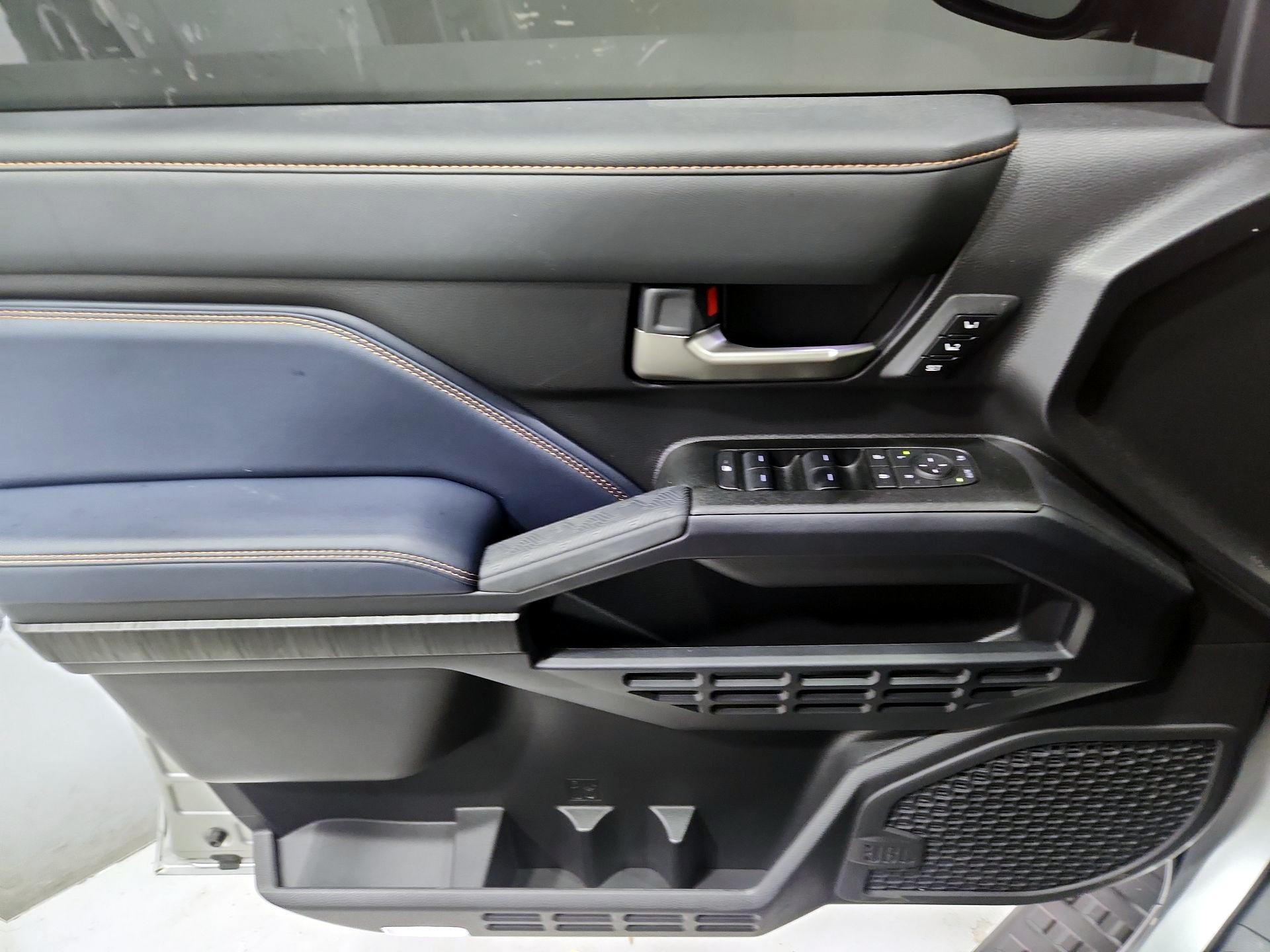 Thumbnail: 2025 Toyota 4Runner - 12