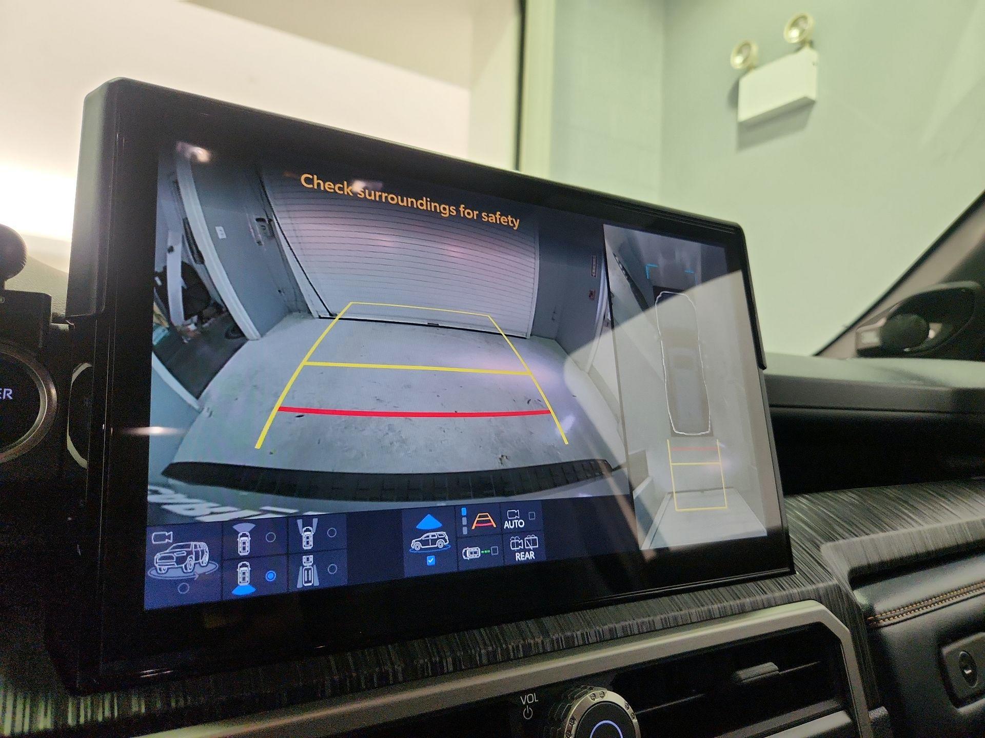 Thumbnail: 2025 Toyota 4Runner - 14