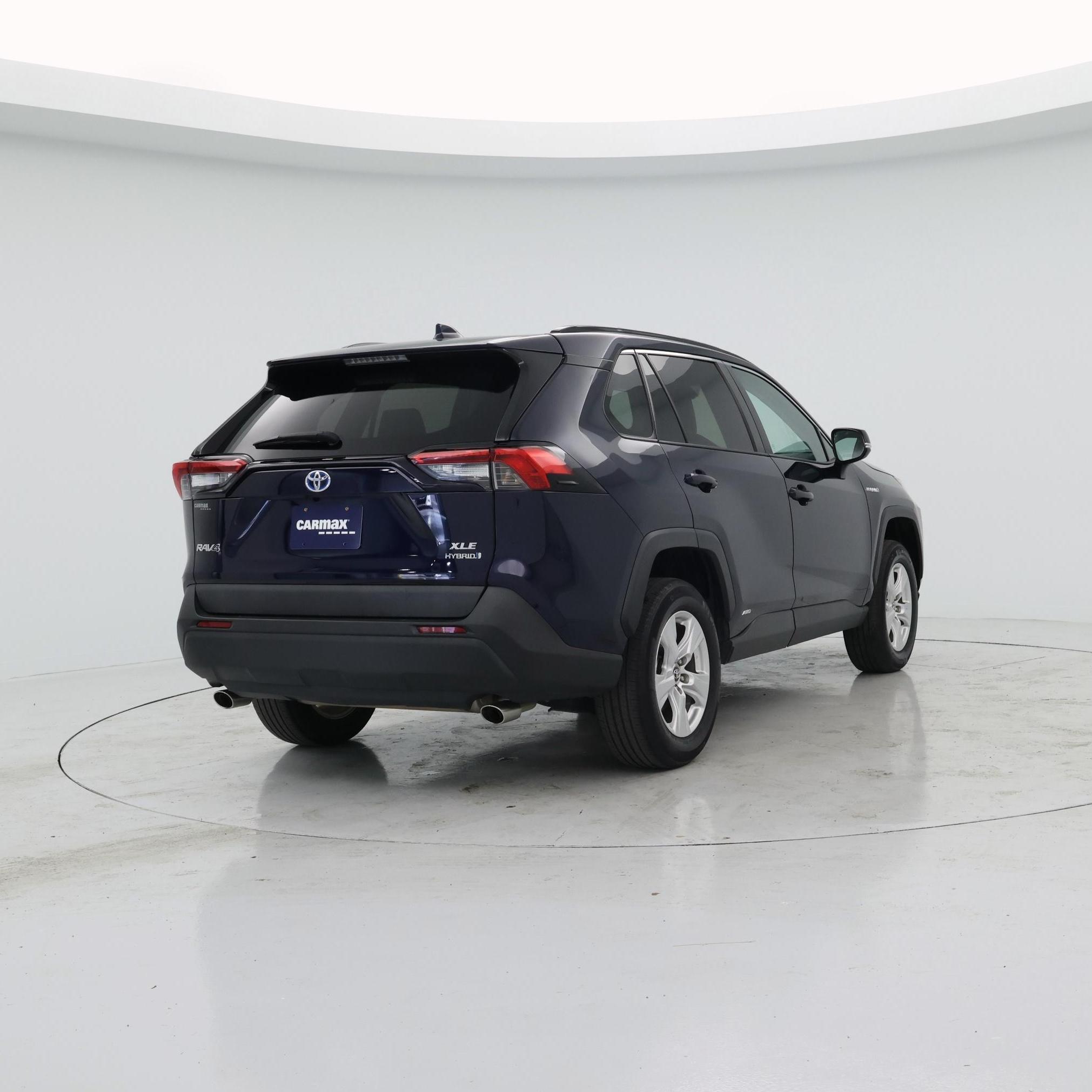 Thumbnail: 2021 Toyota RAV4 - 4