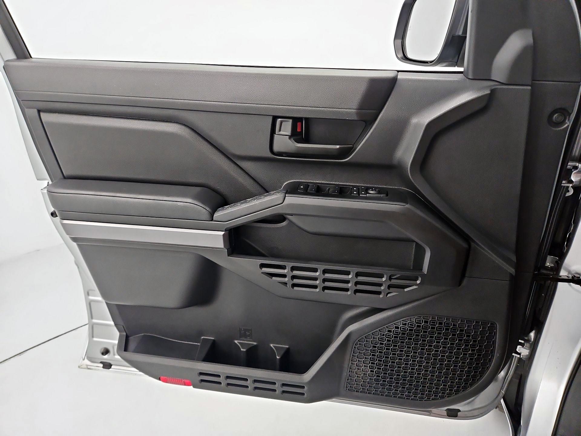 Thumbnail: 2025 Toyota Tacoma - 12