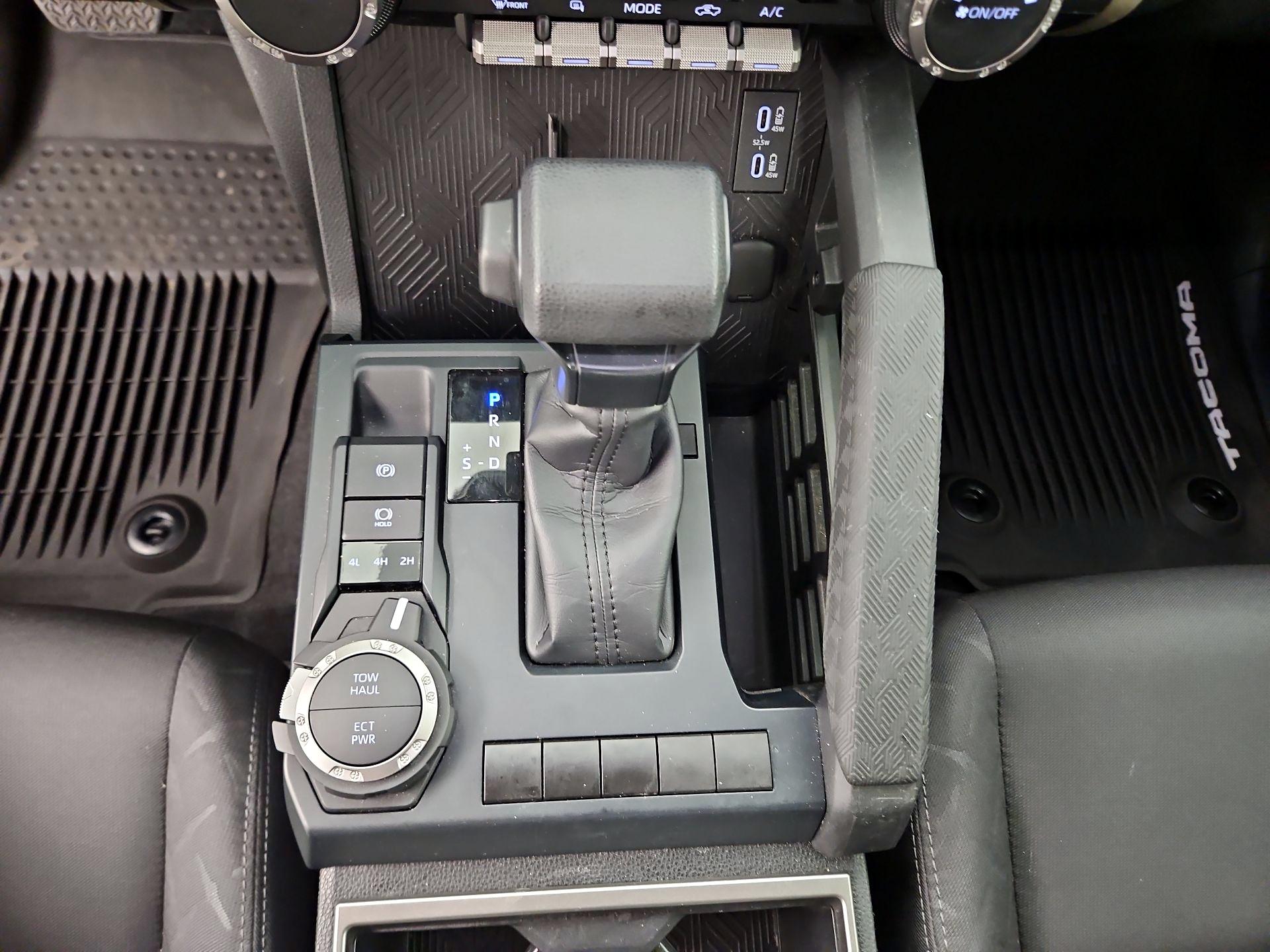 Thumbnail: 2025 Toyota Tacoma - 17