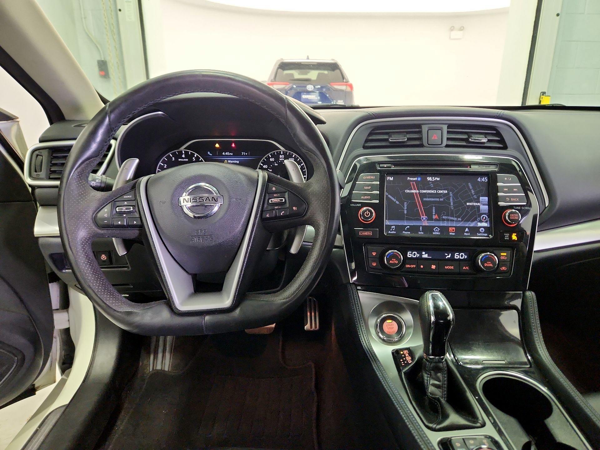 Thumbnail: 2017 Nissan Maxima - 9