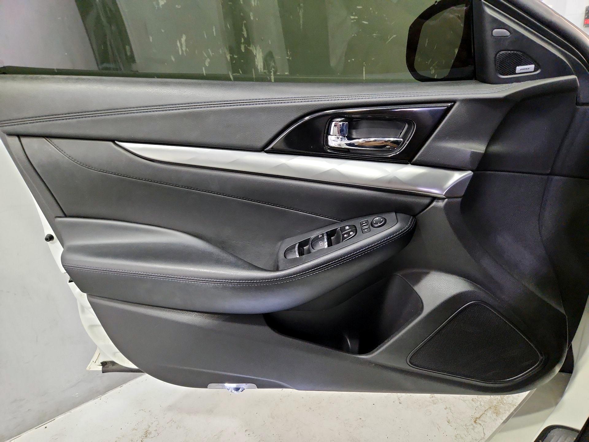 Thumbnail: 2017 Nissan Maxima - 12