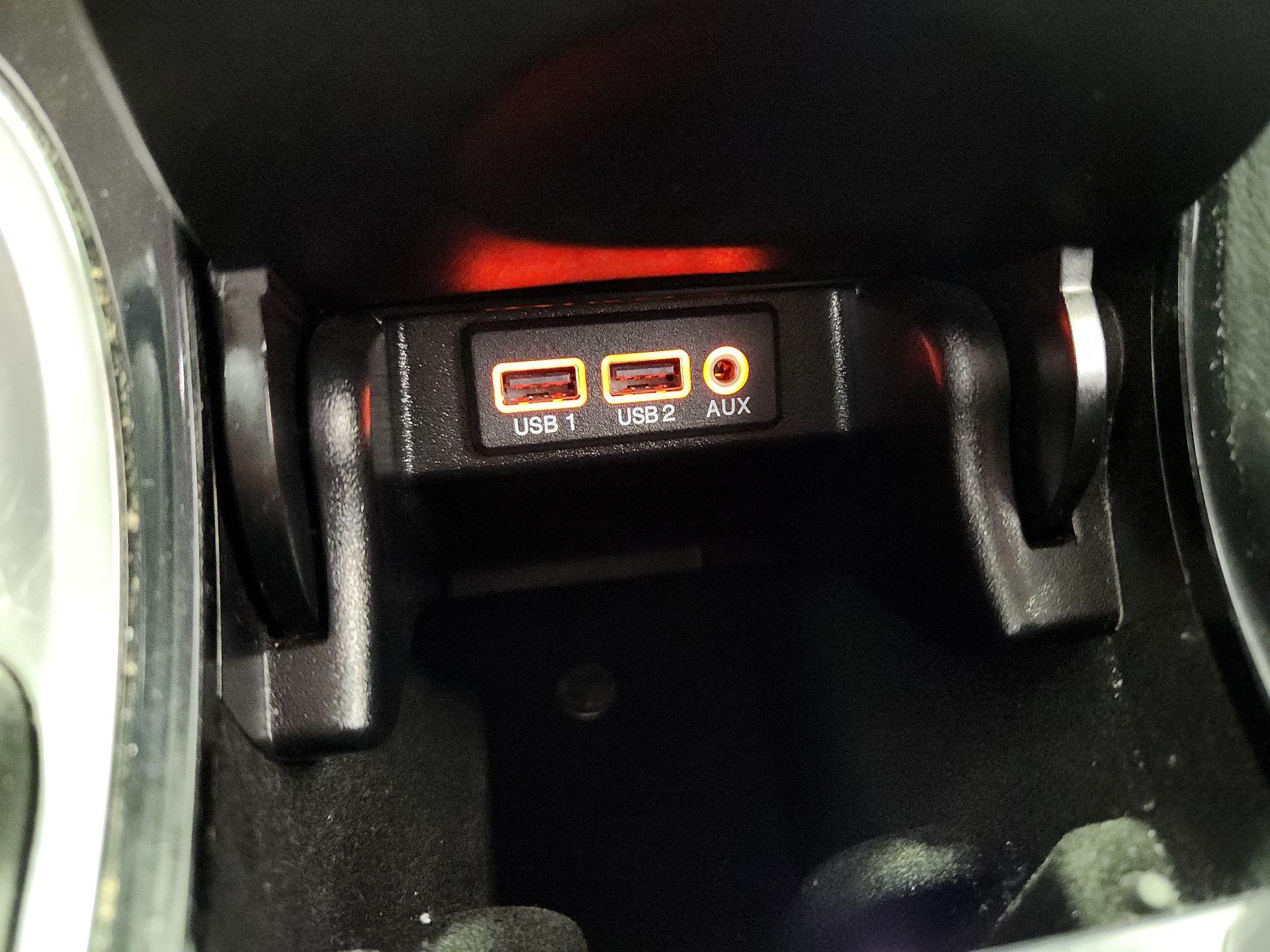 Thumbnail: 2017 Nissan Maxima - 18