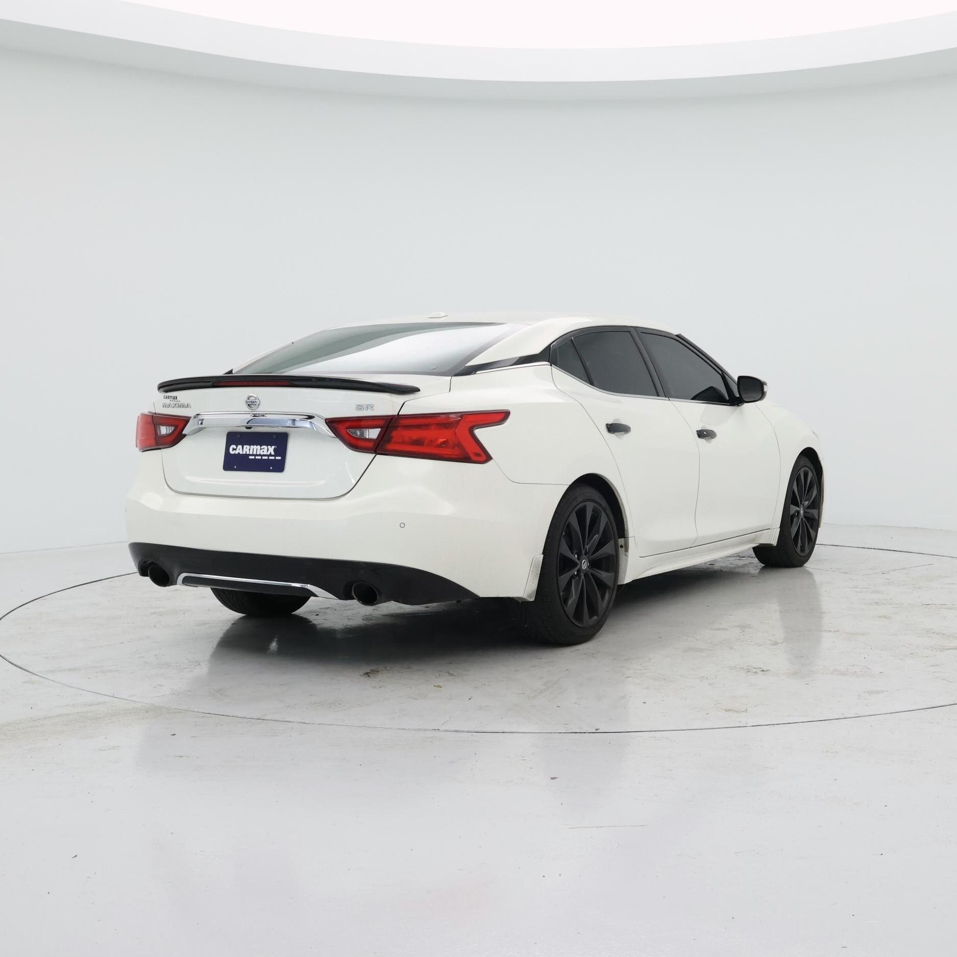 Thumbnail: 2017 Nissan Maxima - 8