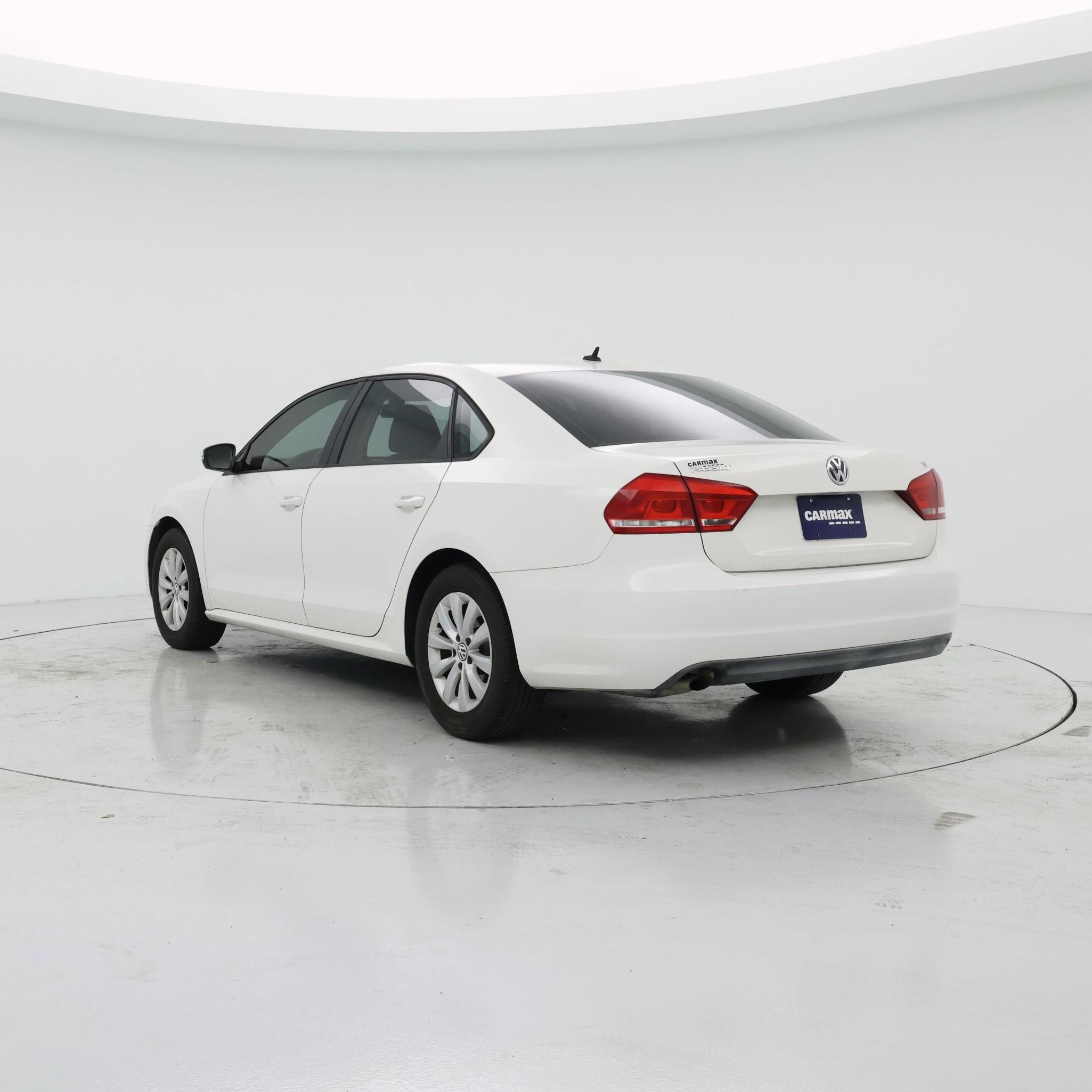 Thumbnail: 2015 Volkswagen Passat - 2