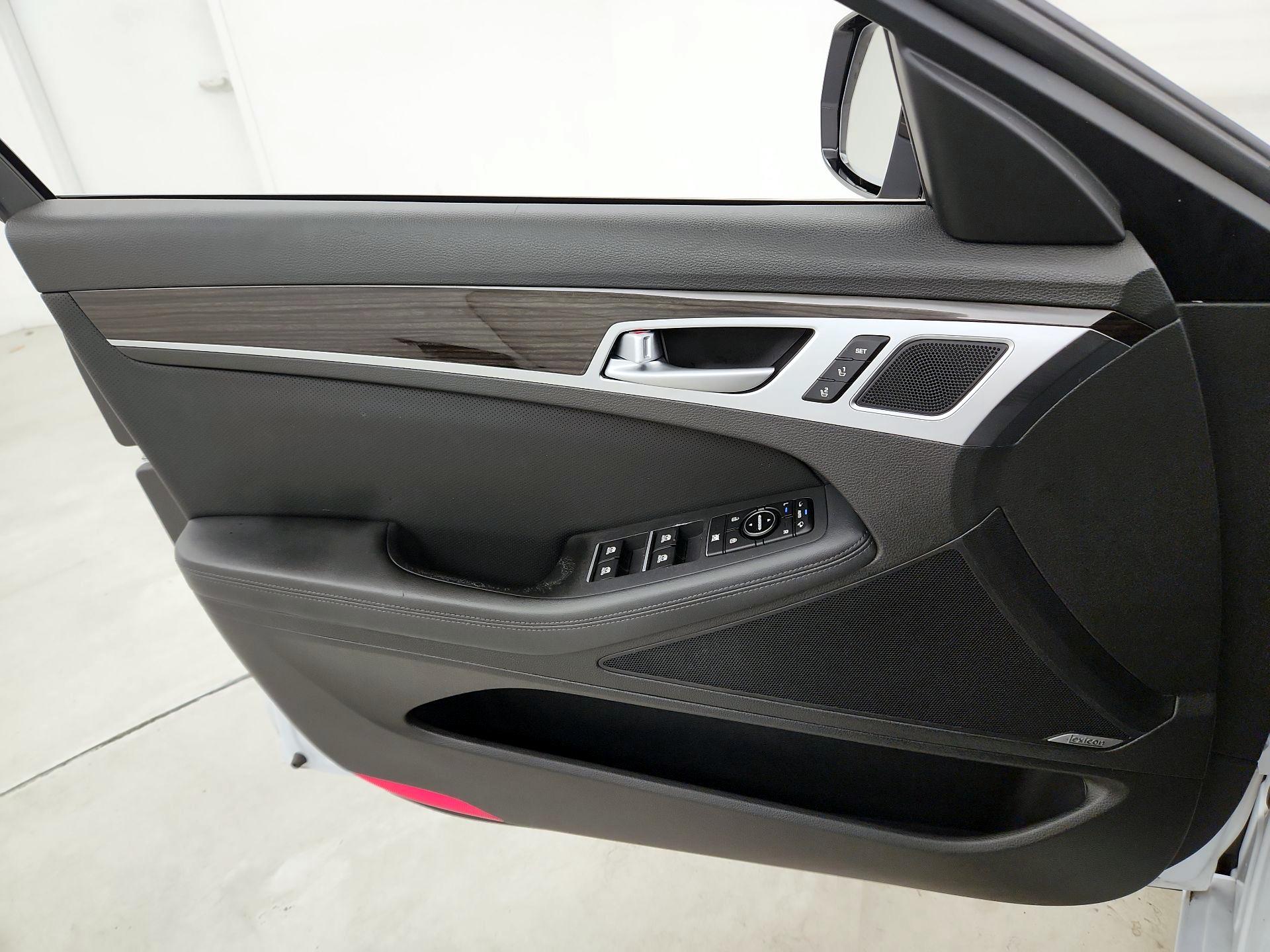 Thumbnail: 2016 Hyundai Genesis - 12