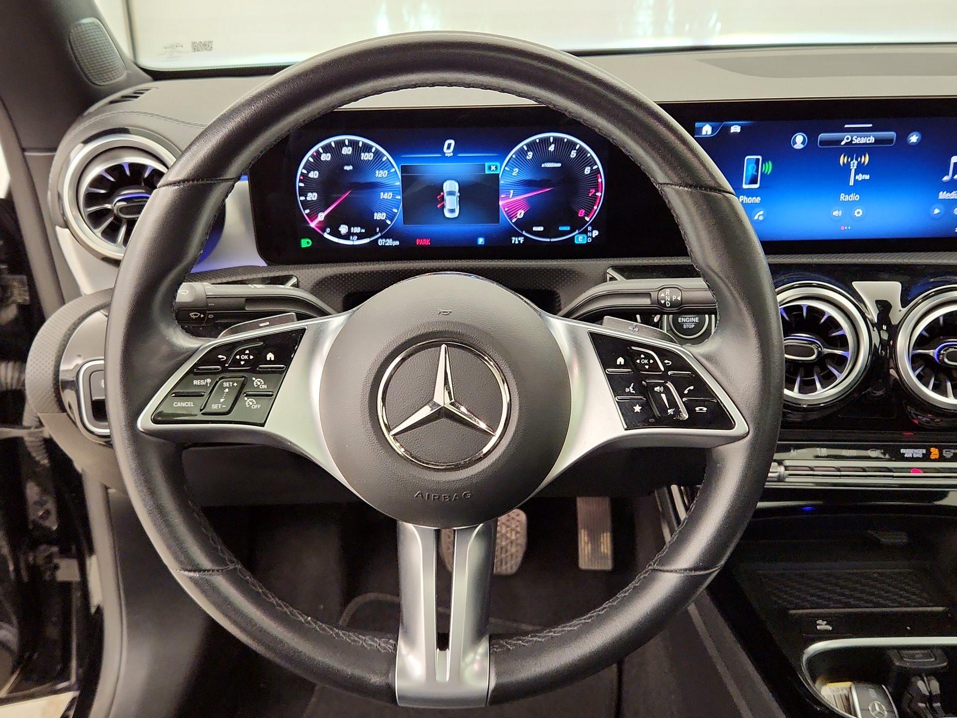 Thumbnail: 2025 Mercedes-Benz CLA - 10