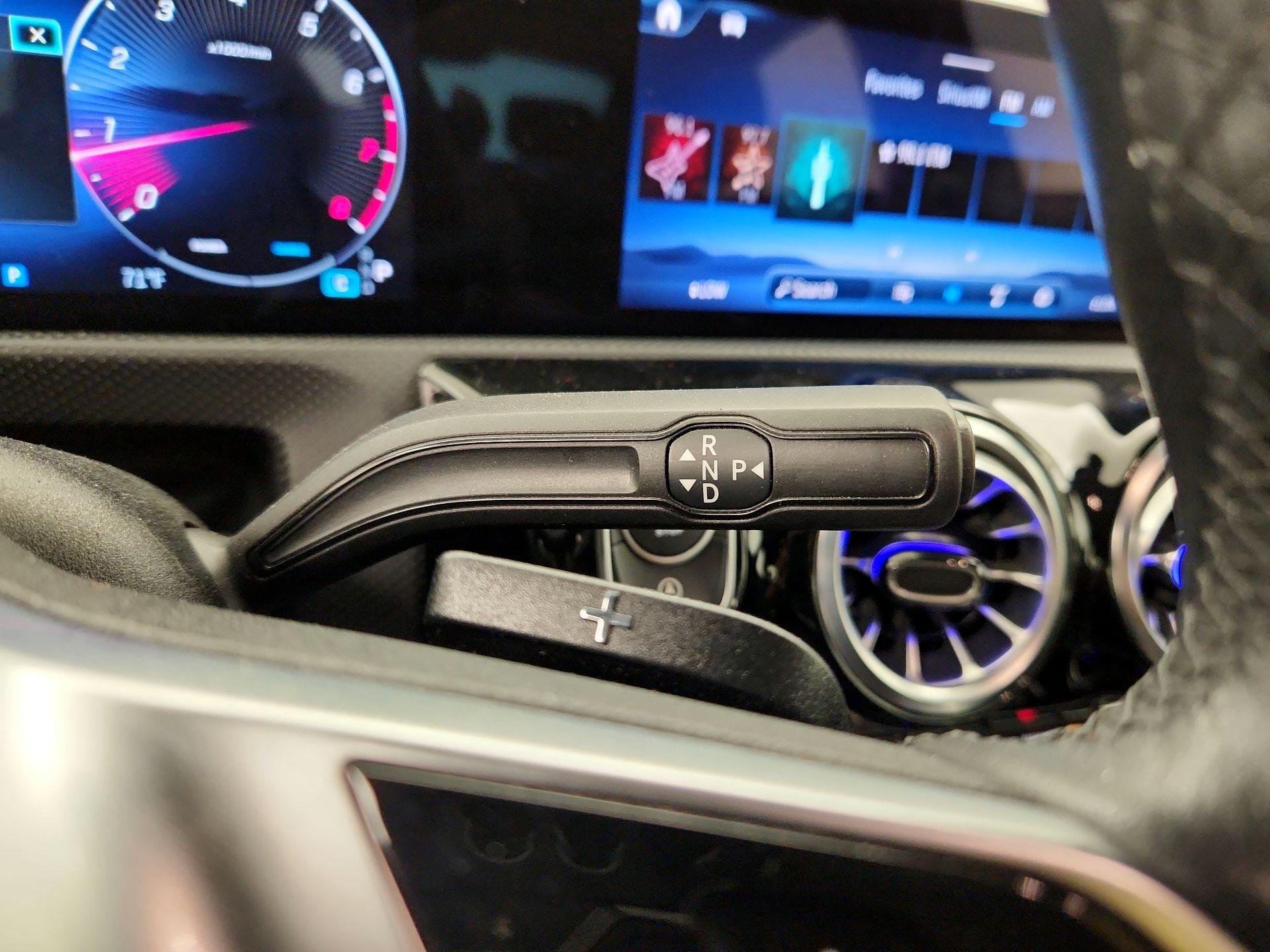 Thumbnail: 2025 Mercedes-Benz CLA - 17