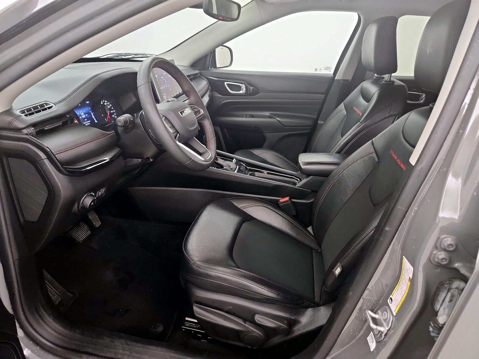 Thumbnail: 2022 Jeep Compass - 11